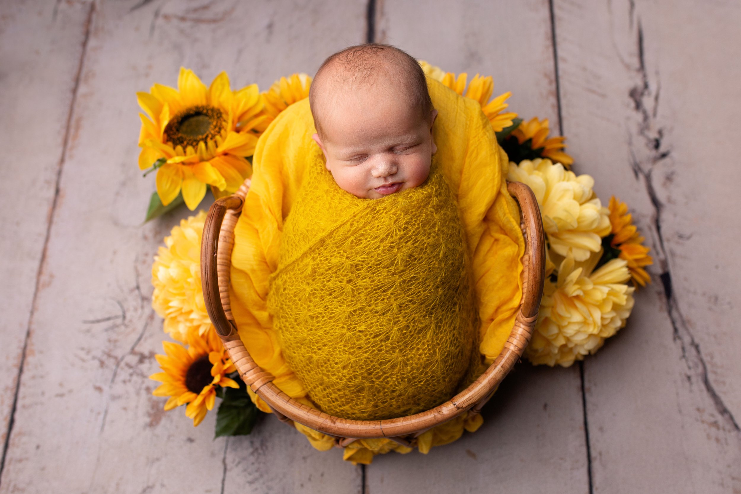 OLIVIA-newborn-photoshoot-wolverhampton-newborn-photoshoot-birmingham-newborn-photoshoot-willenhall-lea-cooper-photography1.jpg