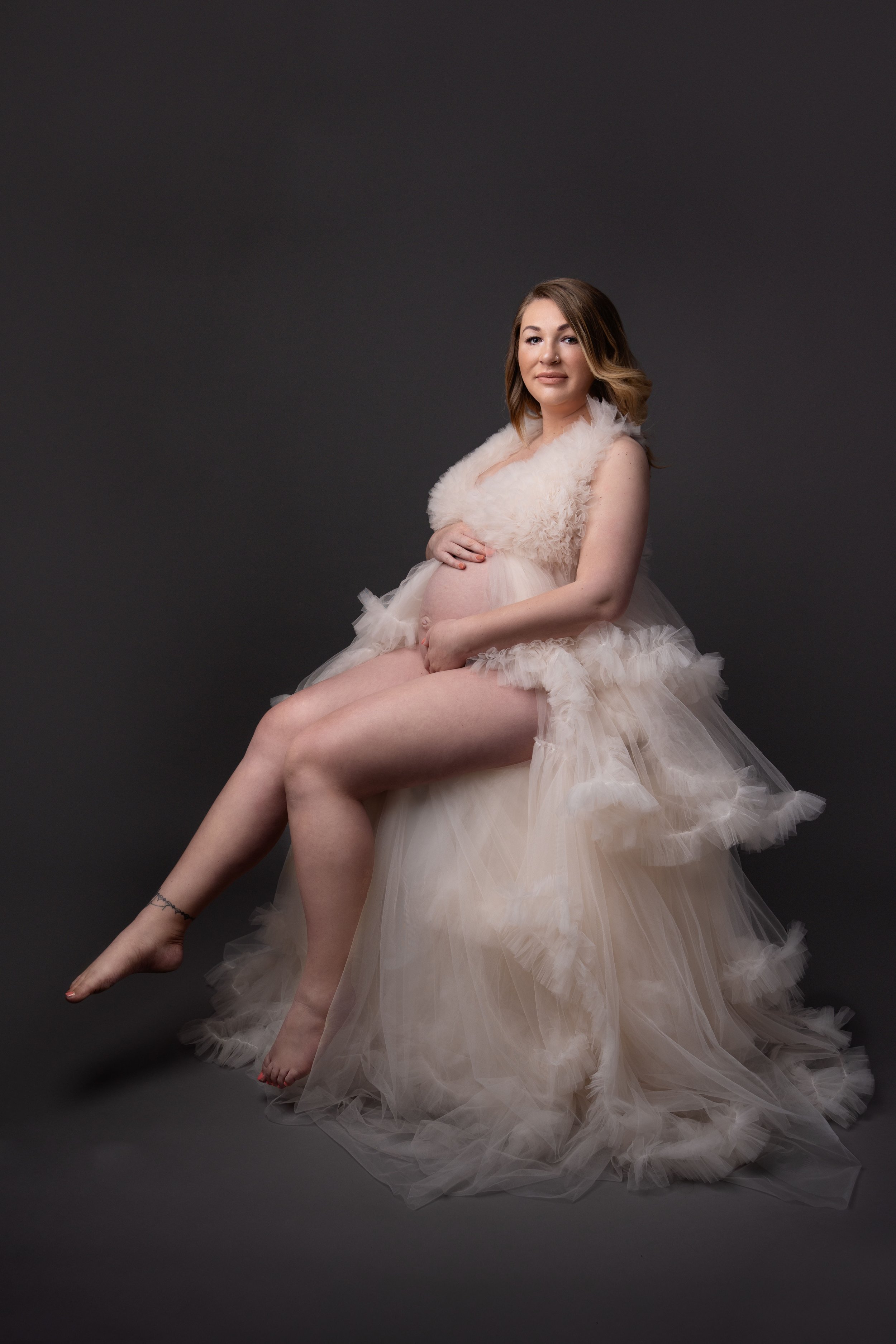 maternity photoshoot wolverhampton - maternity photoshoot birmingham - maternity photoshoot willenhall - maternity photoshoot telford - maternity photoshoot dudley - maternity photoshoot cannock -1.jpg