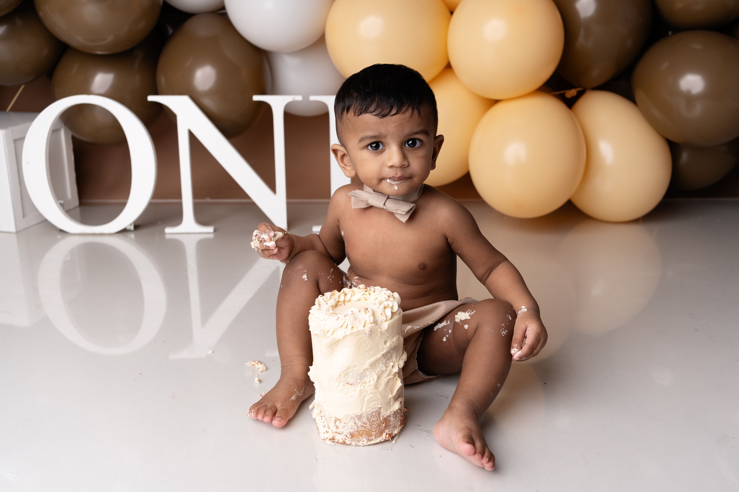 LISHA - cake smash photoshoot near me - cake smash photographer birmingham - cake smash wolverhampton - uk23.jpg