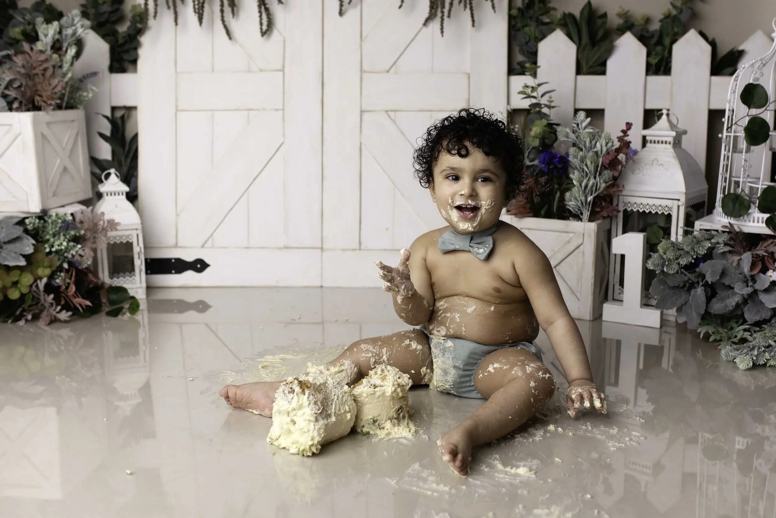 Cake smash photoshoot with themed decorations serving Wolverhampton