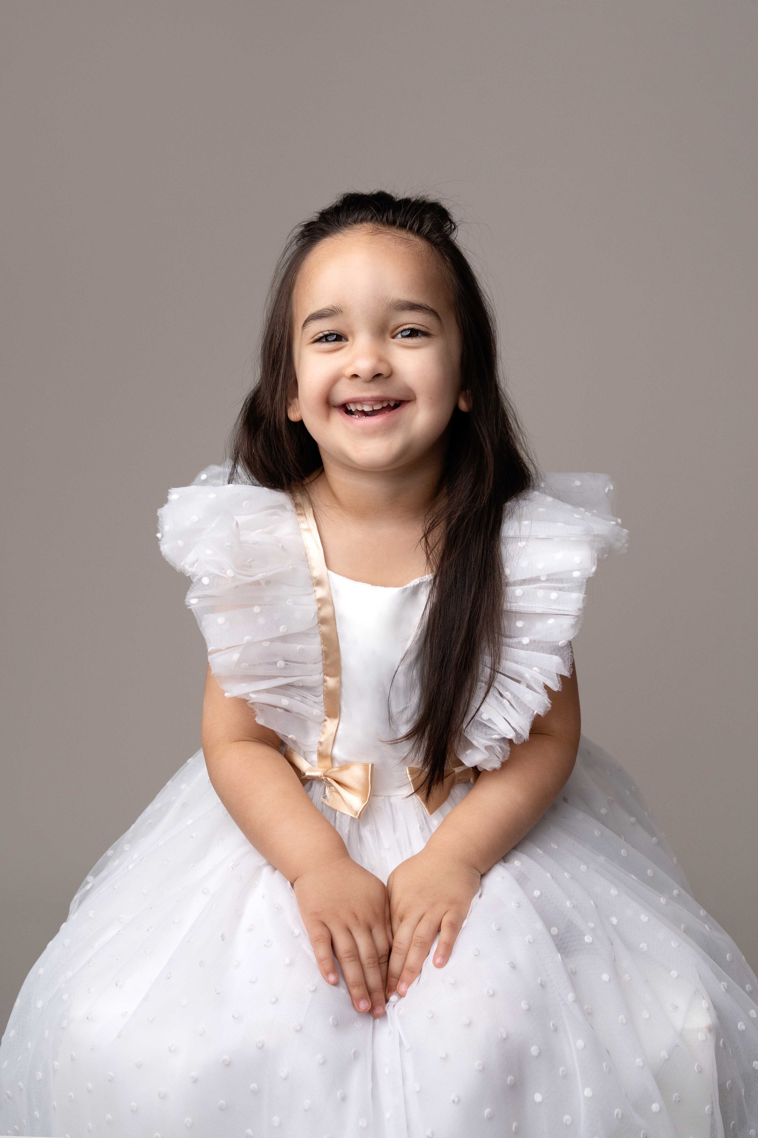 Close-up of child’s face during children’s portrait mini session at Lea Cooper Photography