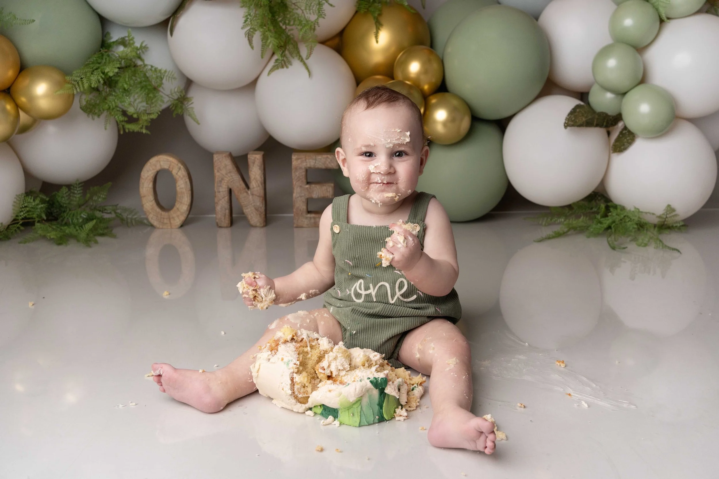 Baby cake smash photography with themed decorations near Wolverhampton