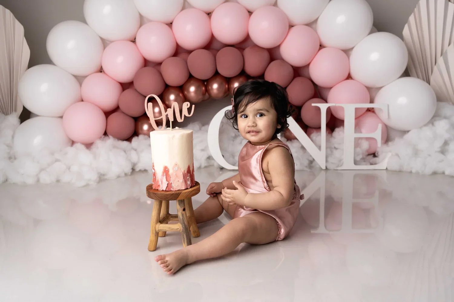 cake smash photographer walsall, cake smash photoshoot birmingham, cake smash near me birmingham