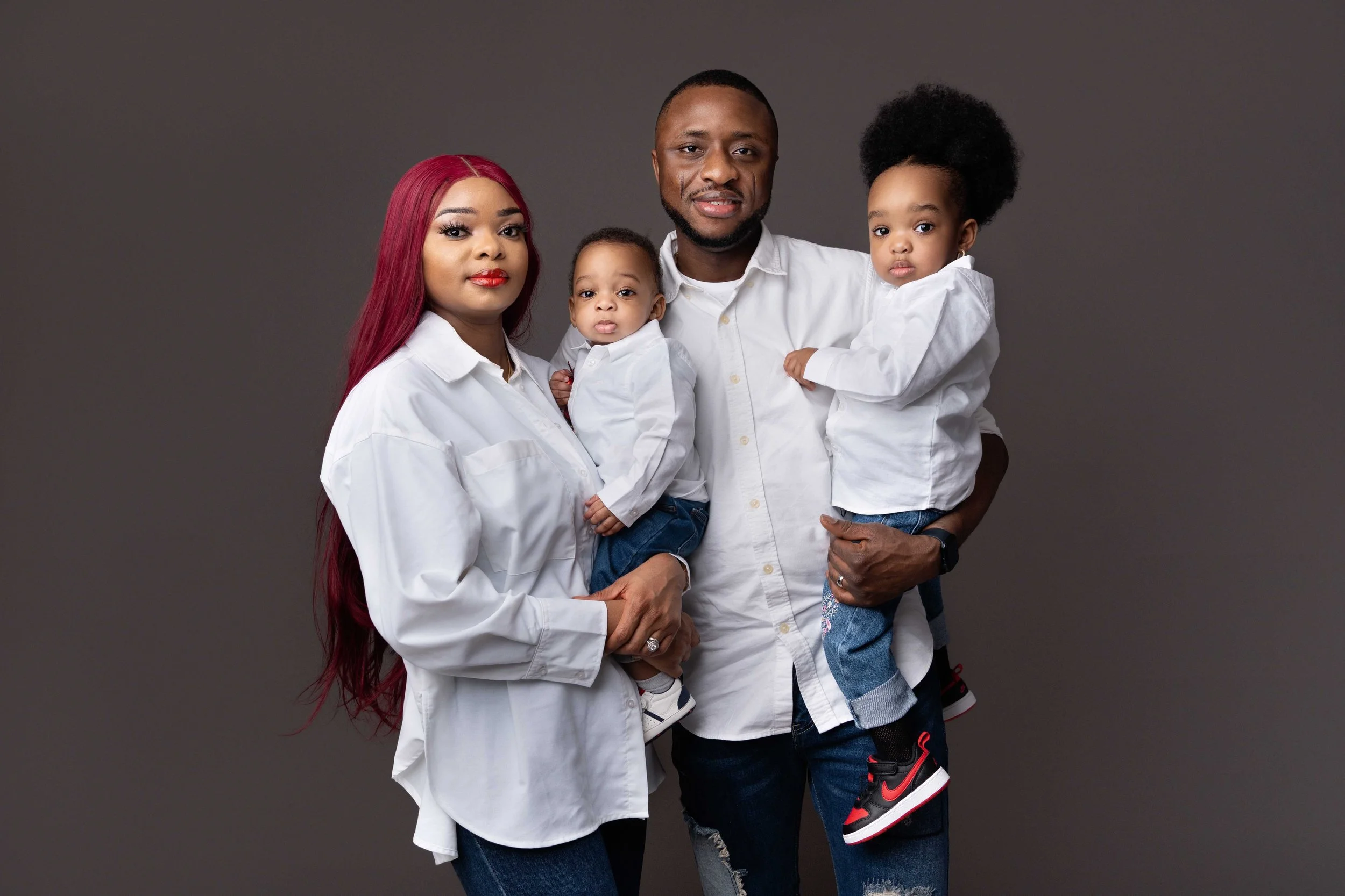 family photoshoot with lea cooper photography based in the wolverhampton in the west midlands