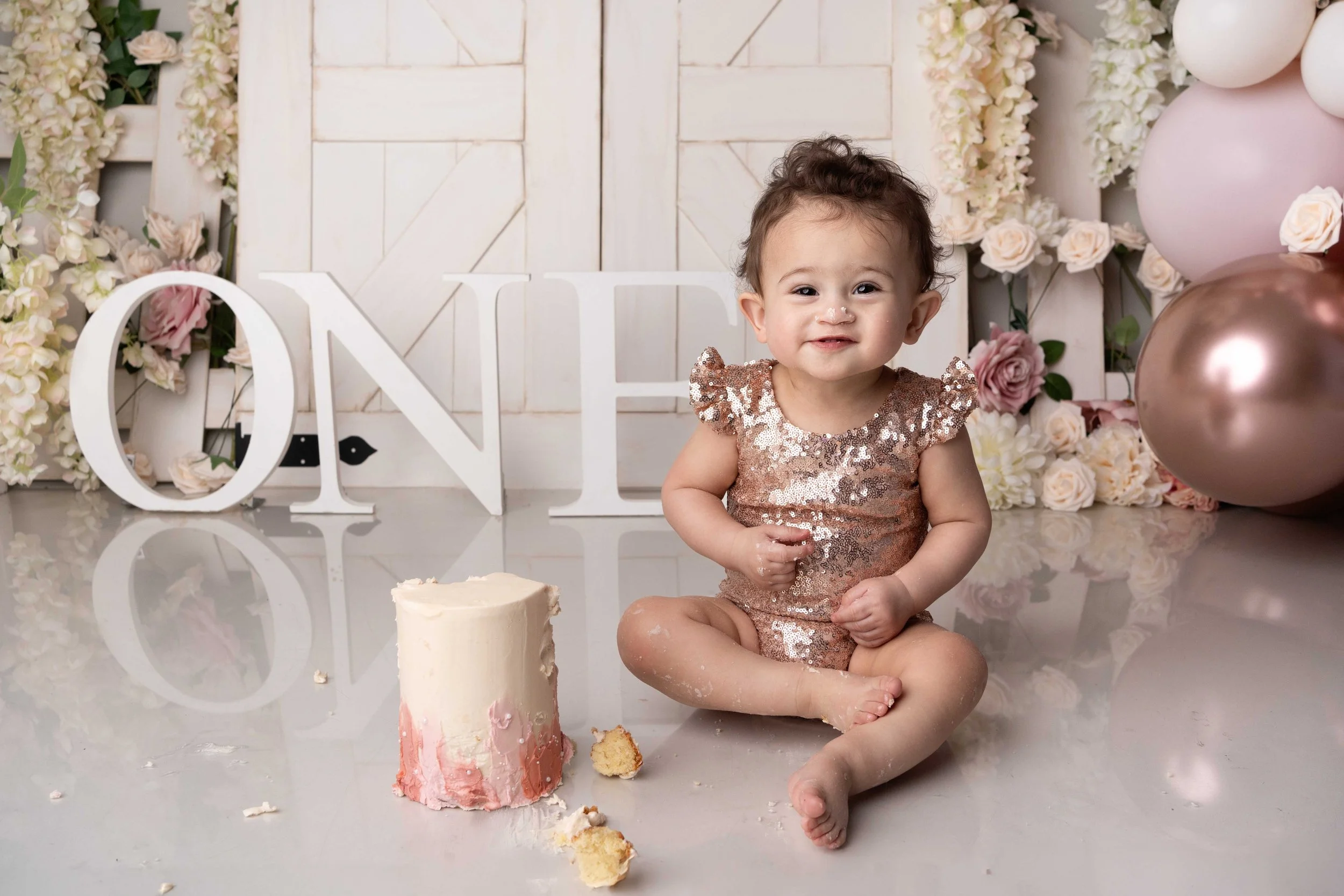 First birthday cake smash photoshoot near Birmingham in the West Midlands