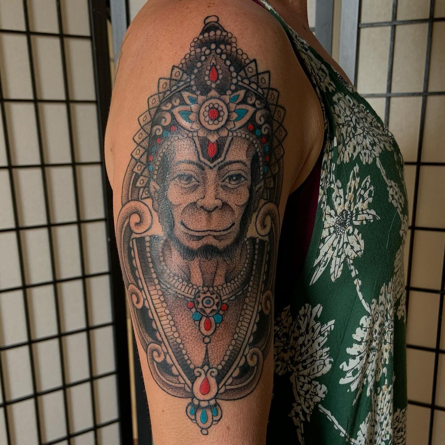 Hanuman for @lee.marie_yogini 
Appreciative of the opportunity to create with you 🙏🏻
Done @good_karma_tattoo 

.
.
.
.
.
.
.
.
.
.
.
#tttism #dotworktattoos #occultarcana #tattrx #omfgeometry #geometrip #geometrictattoohunter #sacredgeometrytattoo 