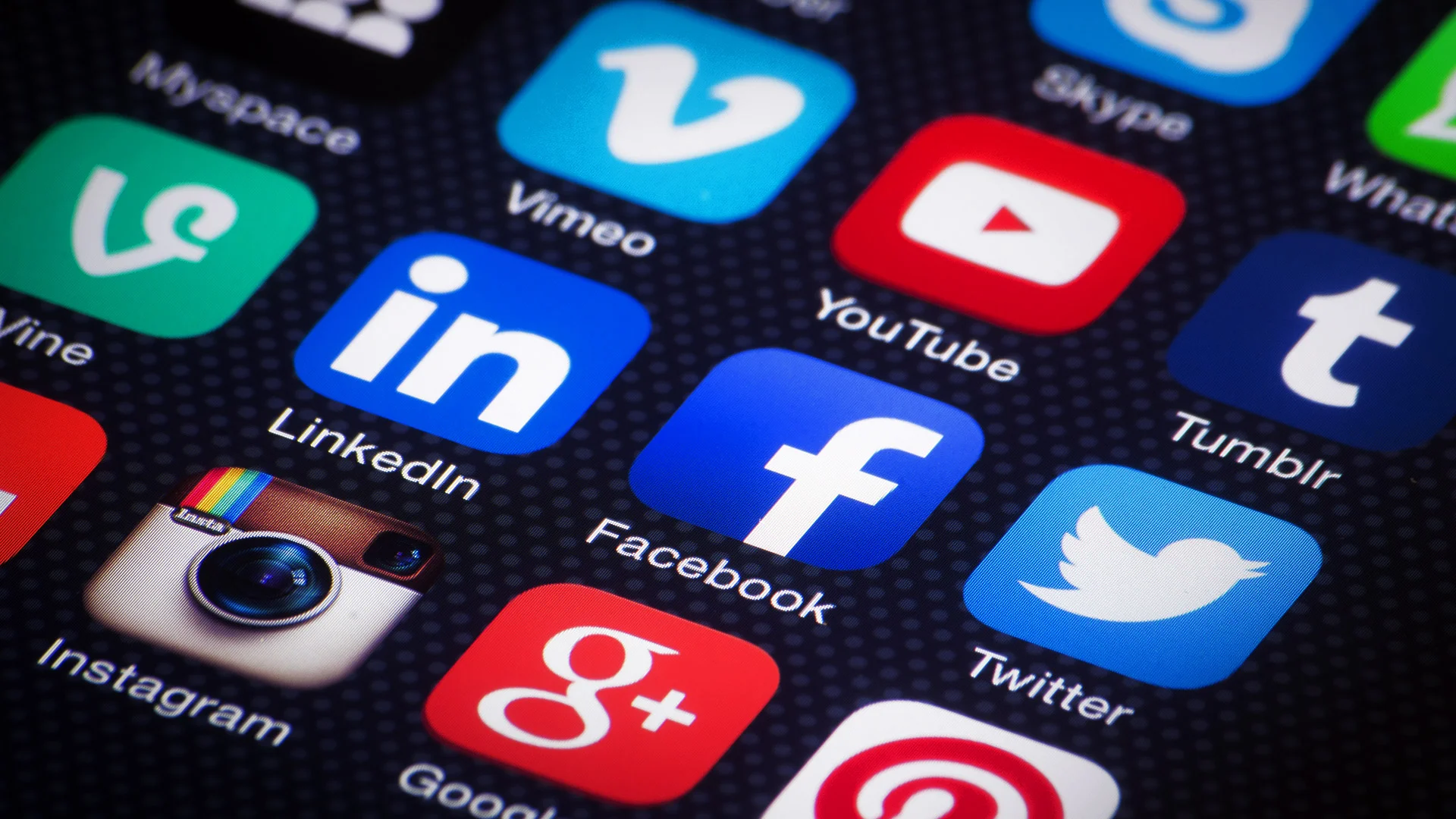 social-media-mobile-apps-ss-192020180725151438.jpeg