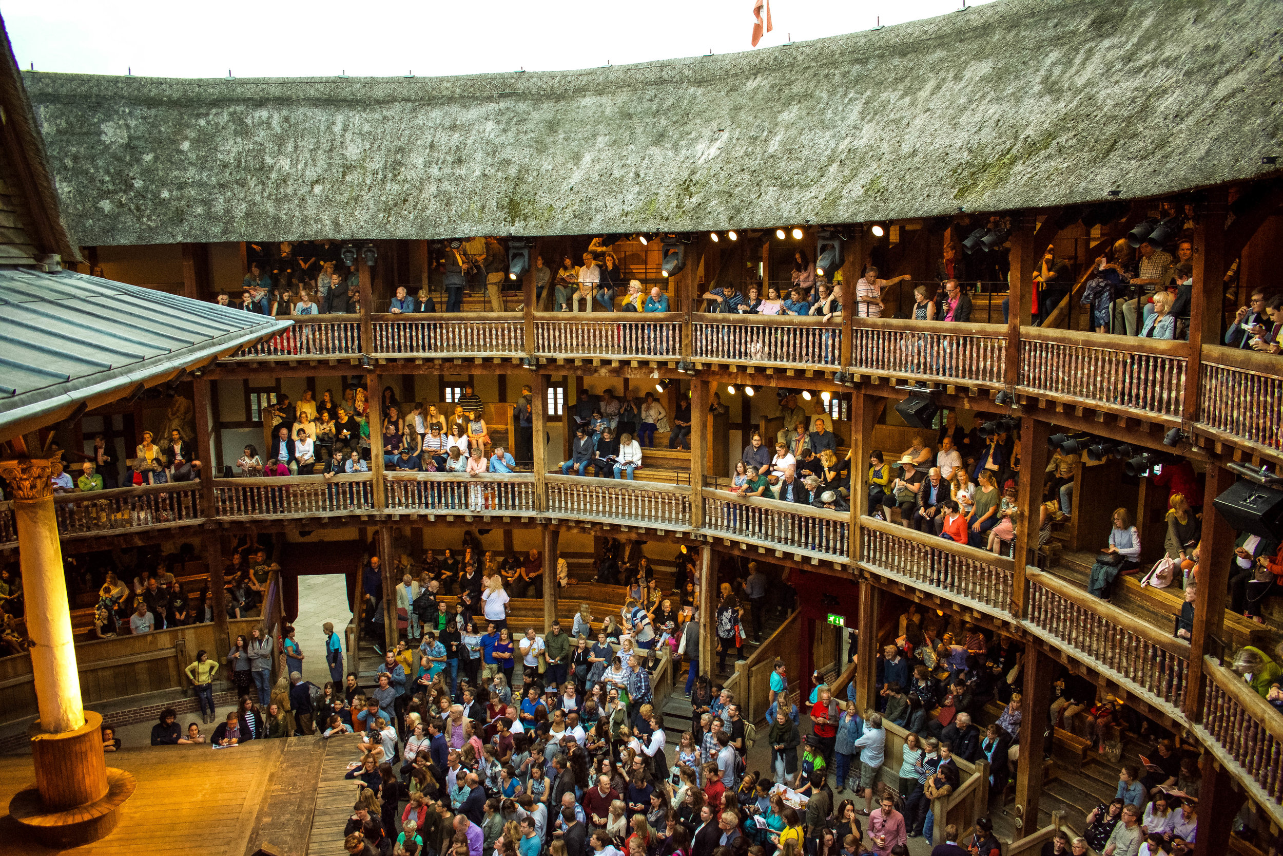 london globe theater tour