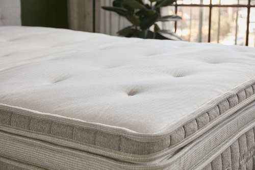 9 Best Organic, Eco-Friendly and Natural Mattress Toppers