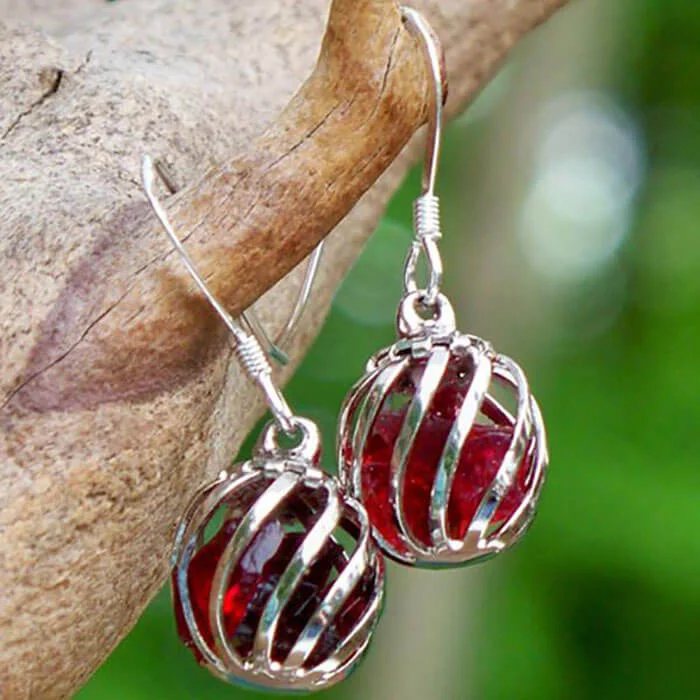 Accessorize Your Beauty With These Top Fair Trade Jewelry and Earrings
