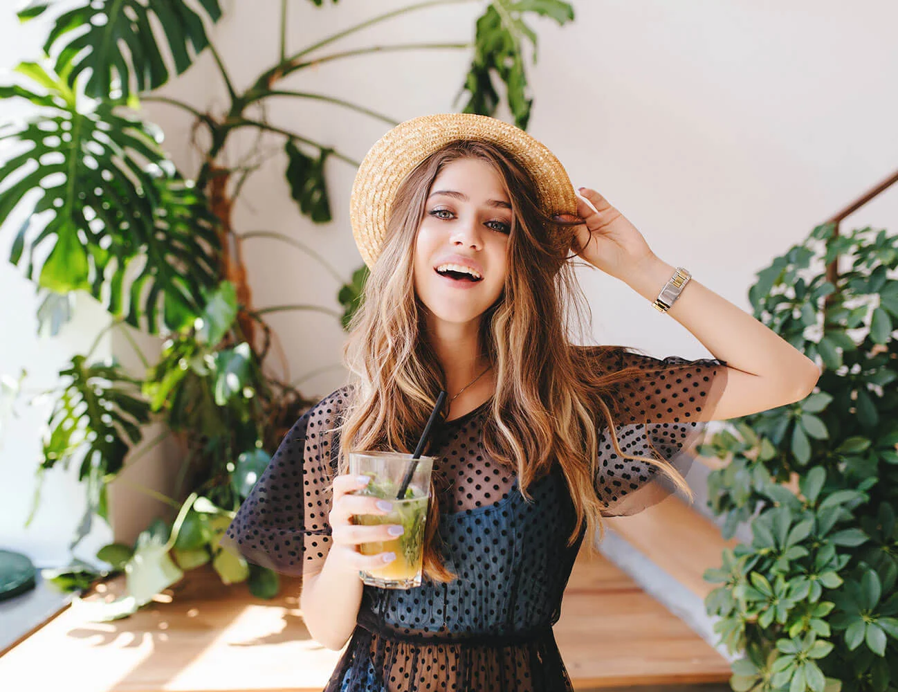 Outdoor Decor: Front Porch Styling, Patio Table Accents, and Wall Decorations