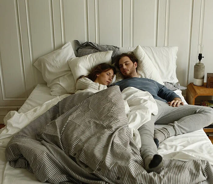 Get Quality Sleep During Pregnancy In The Right Sleeping Positions