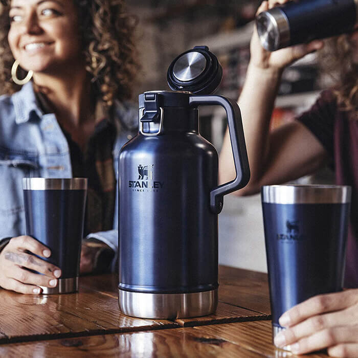 12 Reusable Growlers For Your Next Daytime Adventure
