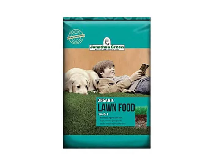 10 Pet Safe Organic Fertilizers For the Perfect Golf Course Like Lawn