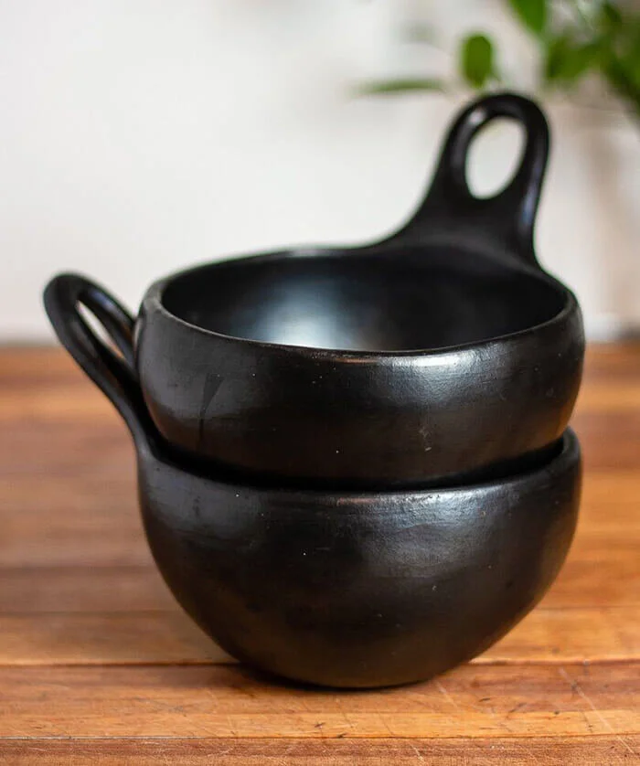 Magda Made Oreja Ceramic Bowls Set