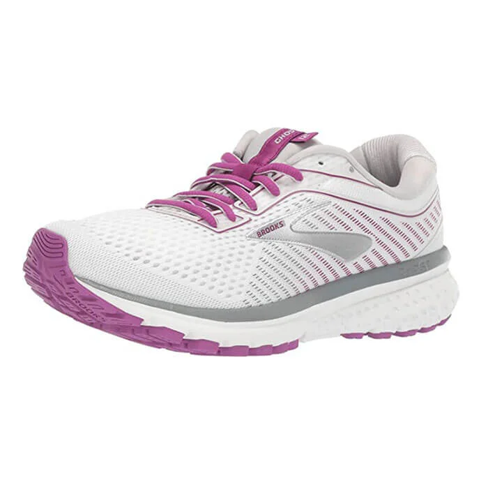 9 Amazing Running Shoes to Get Your Cardio Workout In For the Day