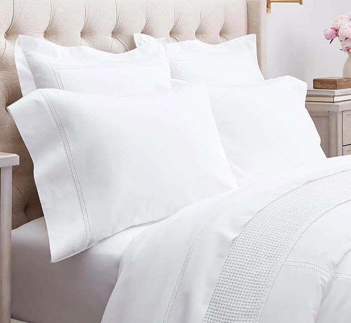 Signature Eyelet Sheet Set Luxury Bedding