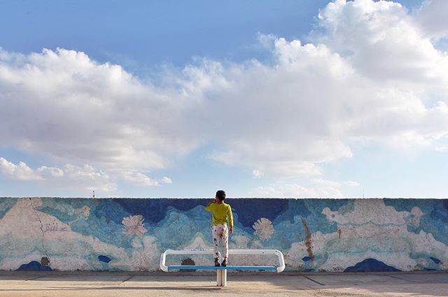 Photo by Mehran Mafi Bordbar, @mehranmafibordbar: &quot;A boy look at the landscape of Birjand, Iran.&quot;
▪️
Mehran is a contributor to @EverydayMiddleEast. To see more of his work, visit: www.lensculture.com/mehranmafibordbar