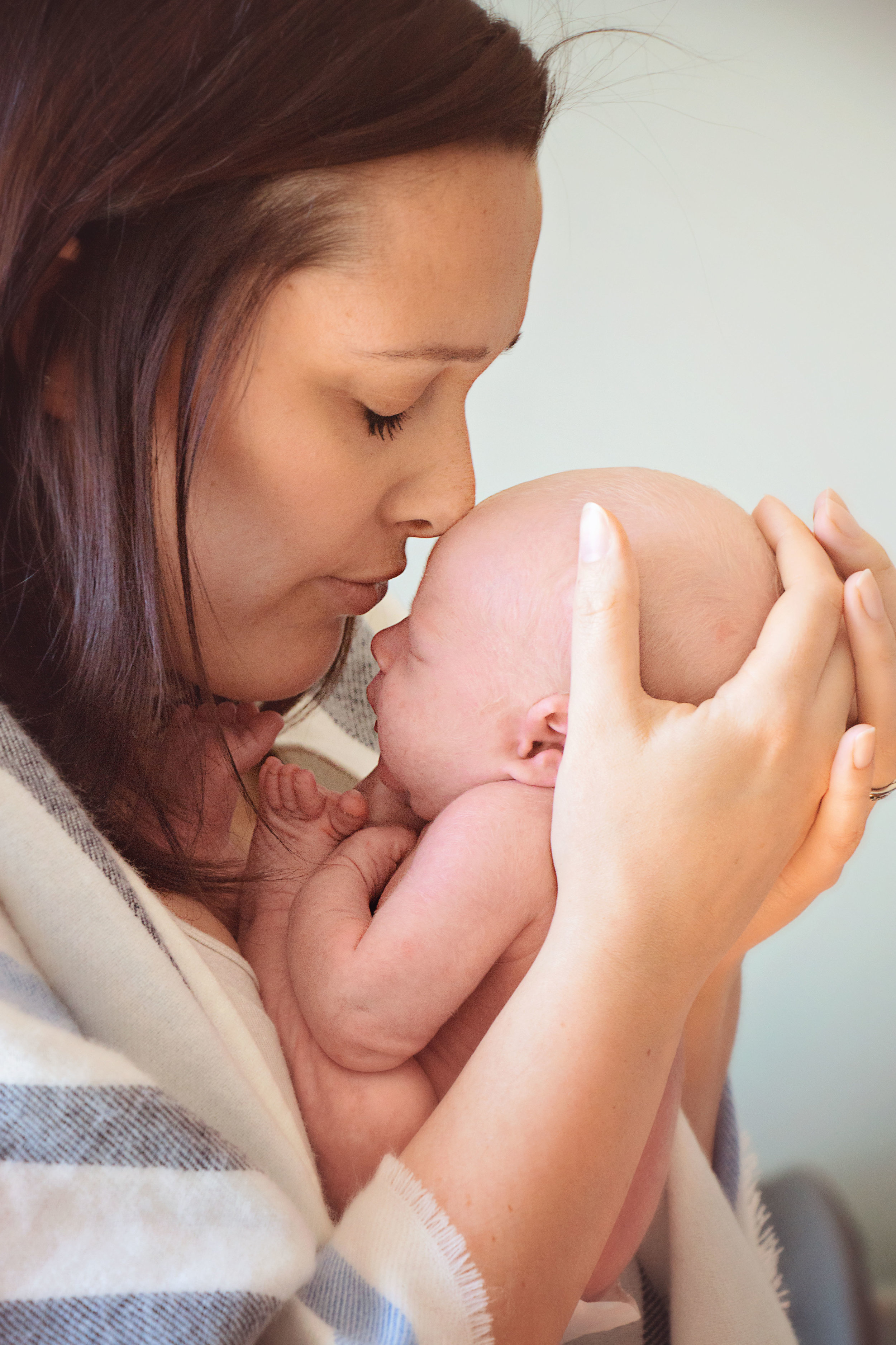 Barrie Newborn Photography- Barrie Birthing Photography- Barrie Maternity Photography