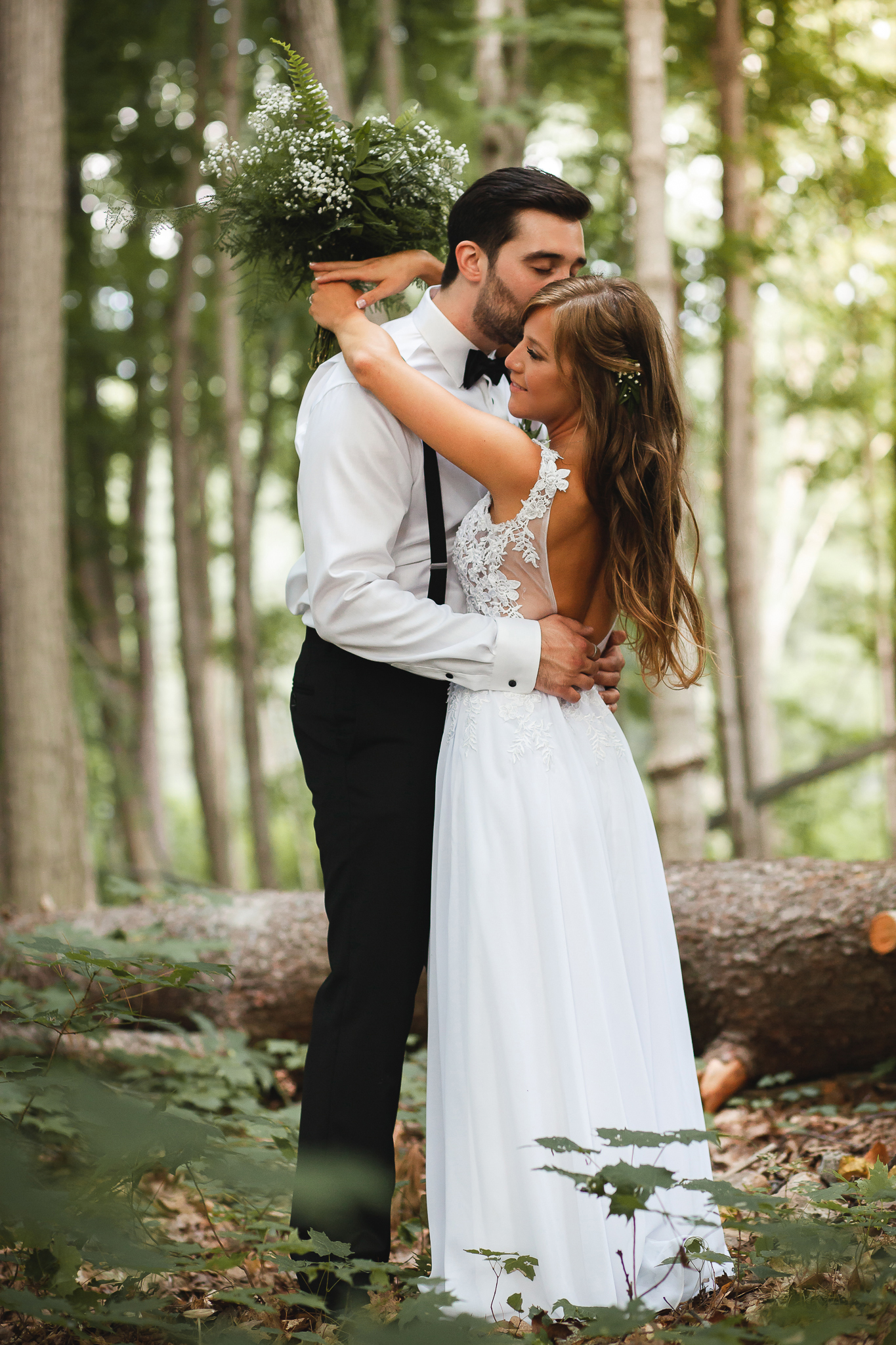 Amy+D+Photography-+Bride+and+Groom-+Wedding+Poses-+Muskoka+Wedding-+Barrie+Wedding+Photographer-+Best+Wedding+Photographer-+Muskoka+Wedding+Photography-+Bride+Pose-+Groom+Pose-53.jpg
