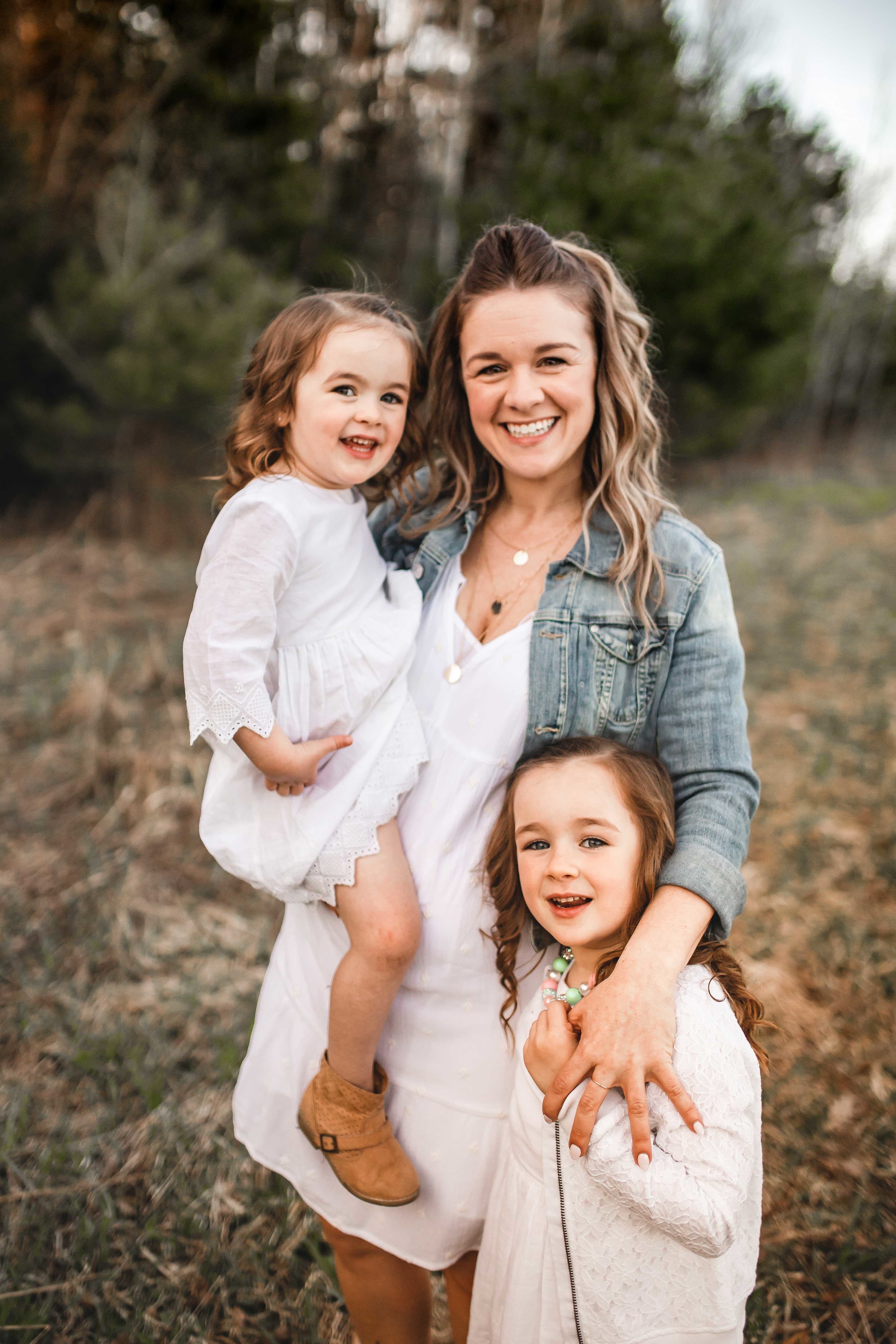 Amy-D-Photography--Family-Photography--Mom-and-Daughter-Session--Mothers-Day-Session--Mom-Photos--Family-Photos--Mom-and-Children-Session--Golden-Hour-Session-87.jpg