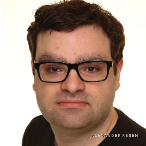 xYrPLxSA.jpeg