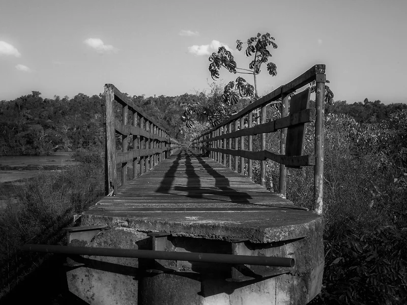 iguazu bridge.jpg
