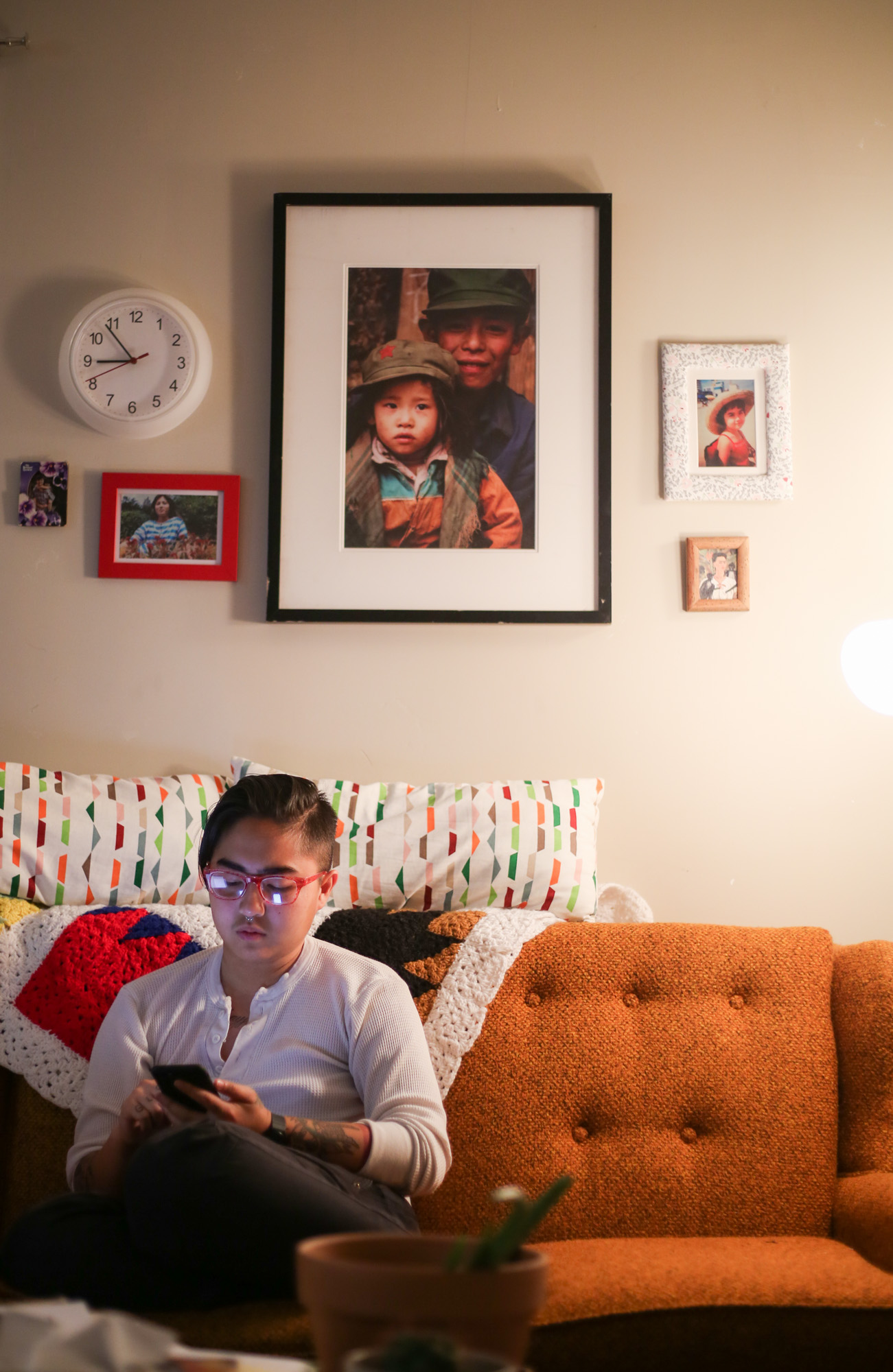 Loan has been loving alone since this Januaary after they broke up with their partner. Loan used to live with their partners and this is their first time living alone in a single apartment. Loan decorated the whole room, which took a lot of time. Loan collect all their receipts of their company credit card in order to do the tax on the night of April 24th.