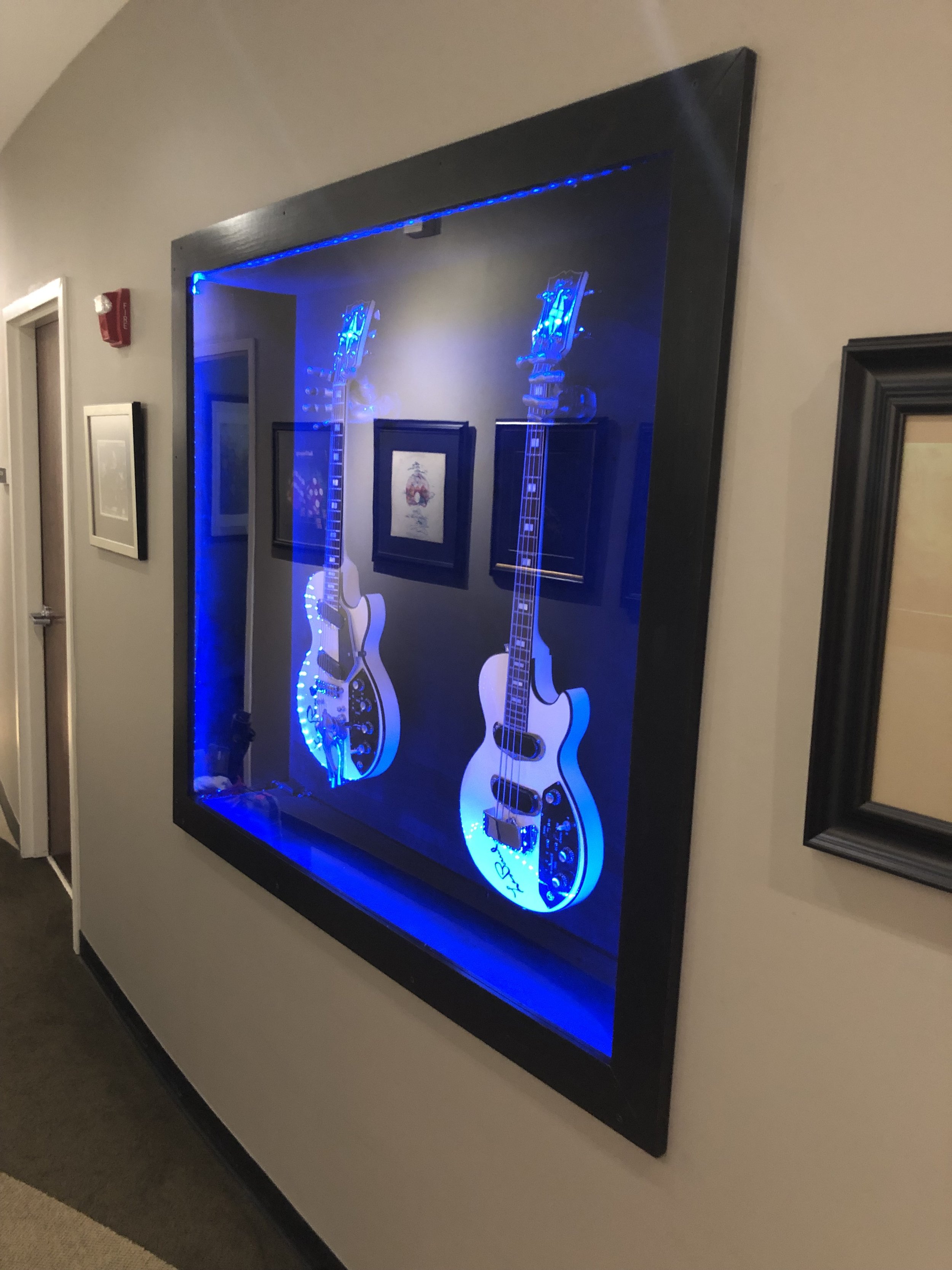 Custom built-in guitar display case