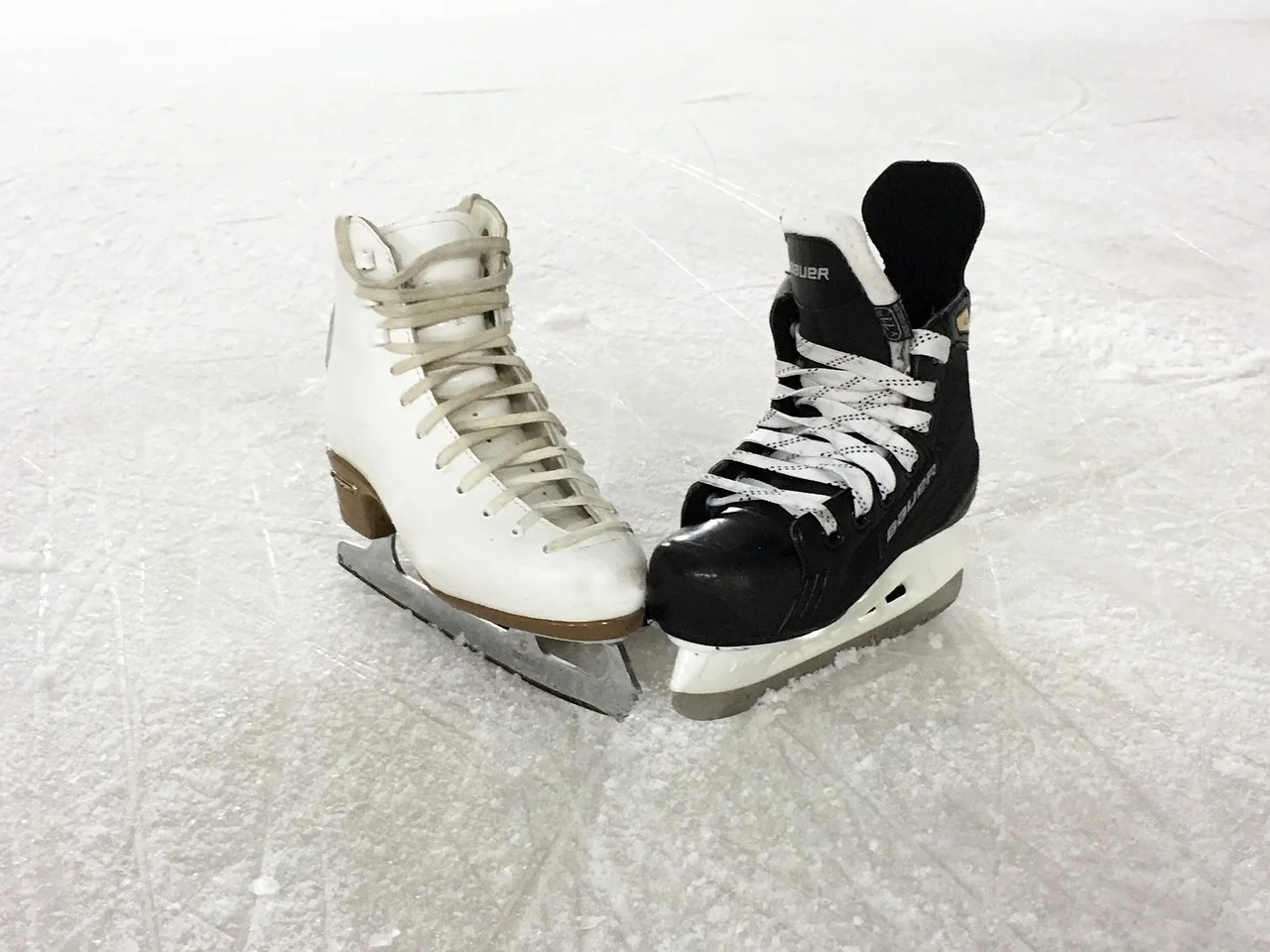 ice-skating-1215114_1280.jpg