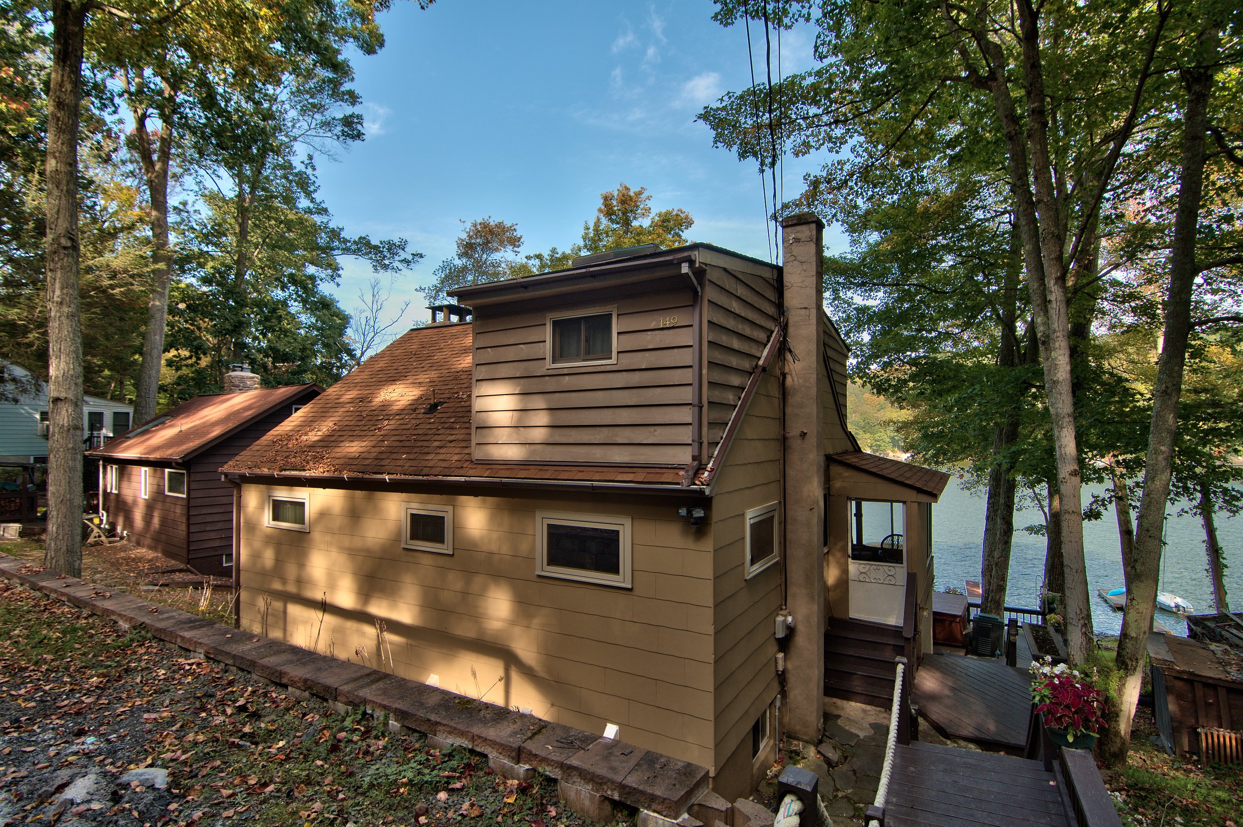 Exterior View 03.jpg