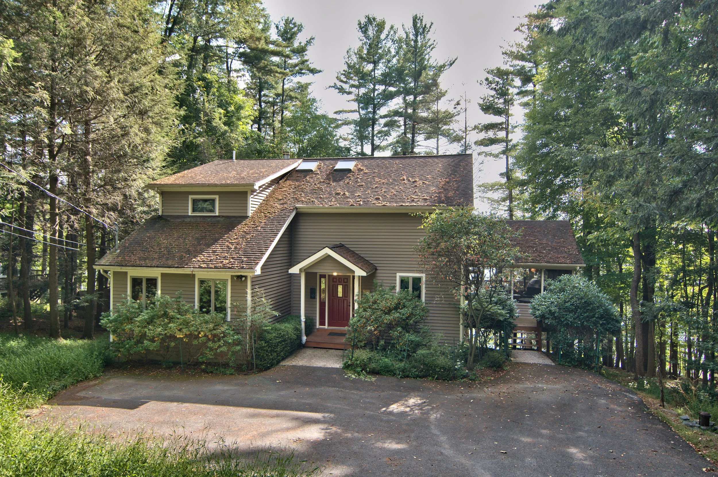 Exterior Front View 2.jpg