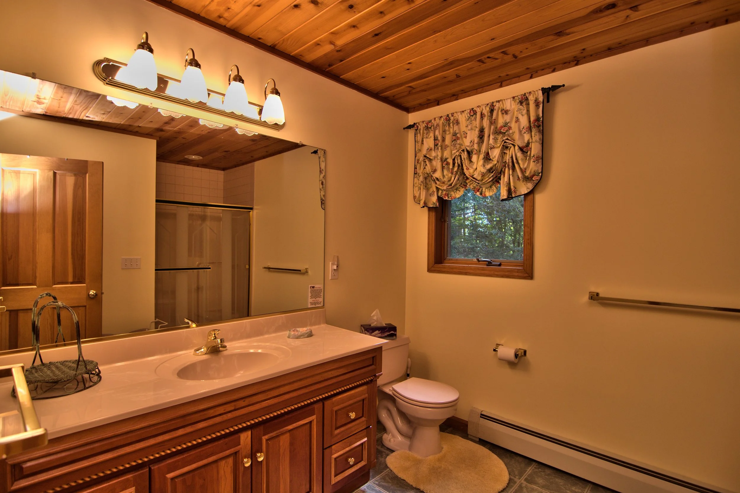 Master Bath View 1.jpg