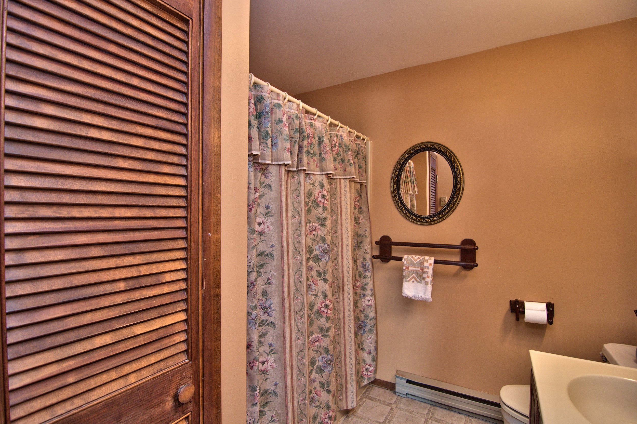 Hall Bath View 2.jpg