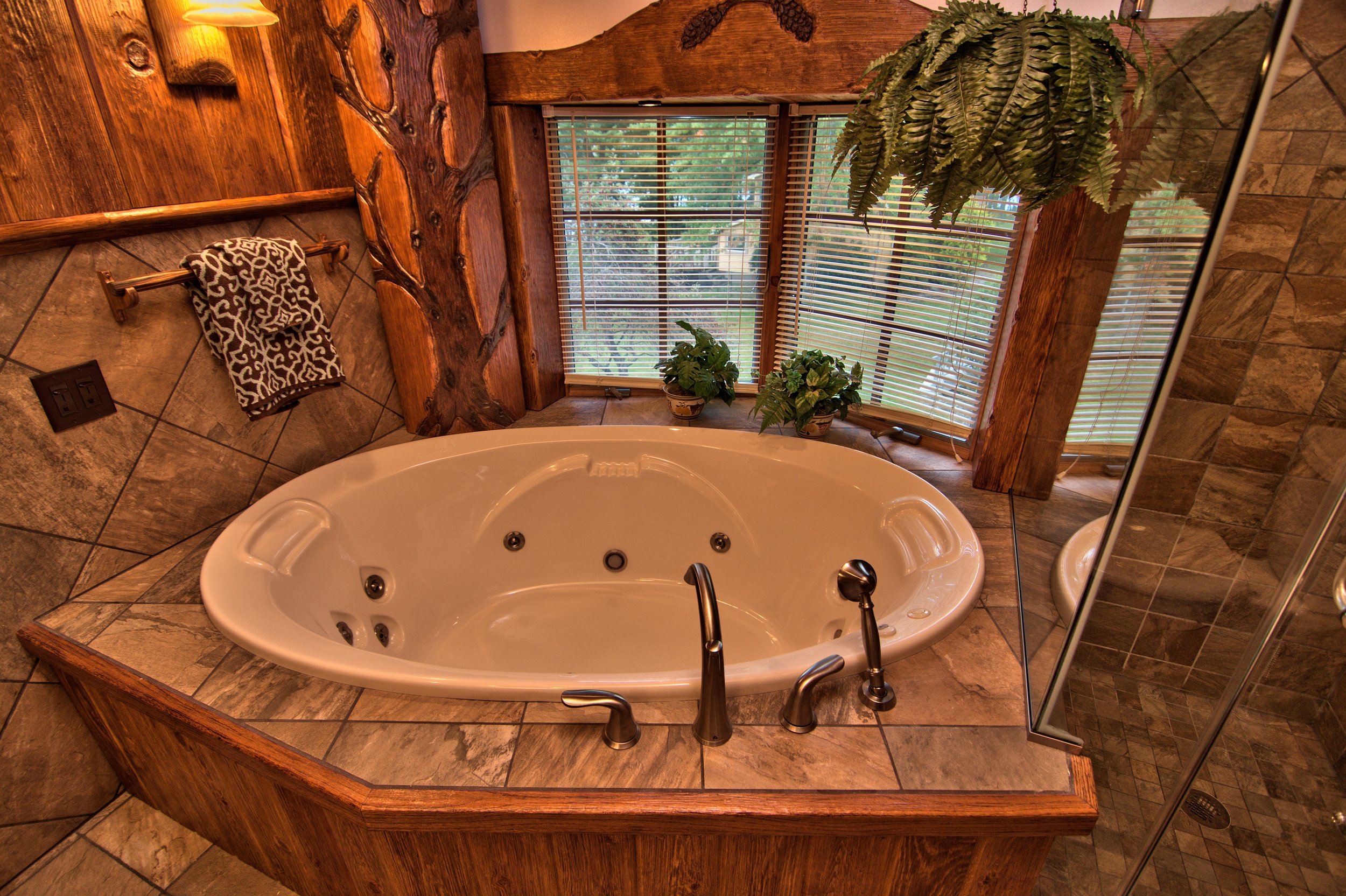 Master Bath View 4.jpg