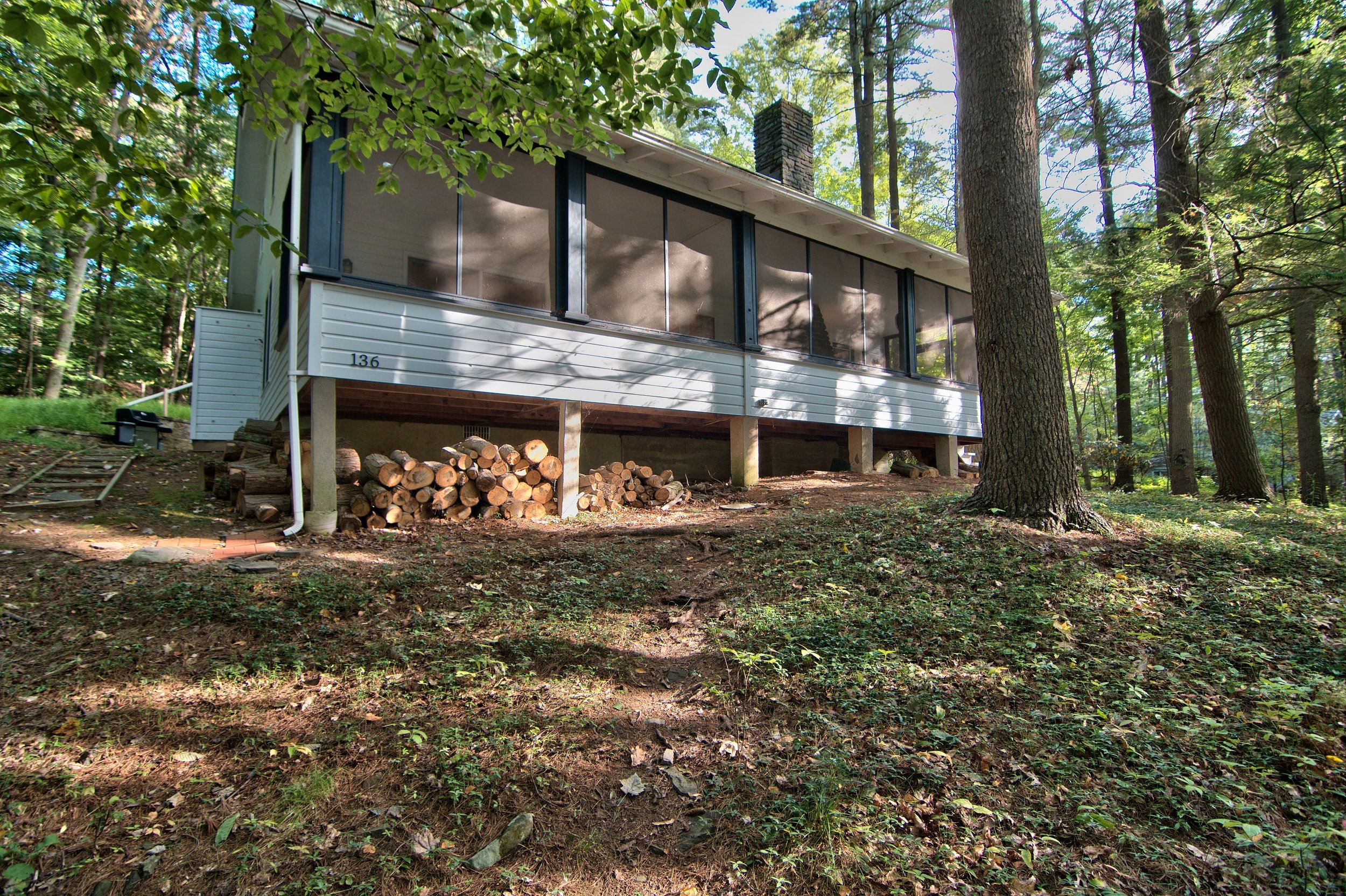 Exterior View 04.jpg