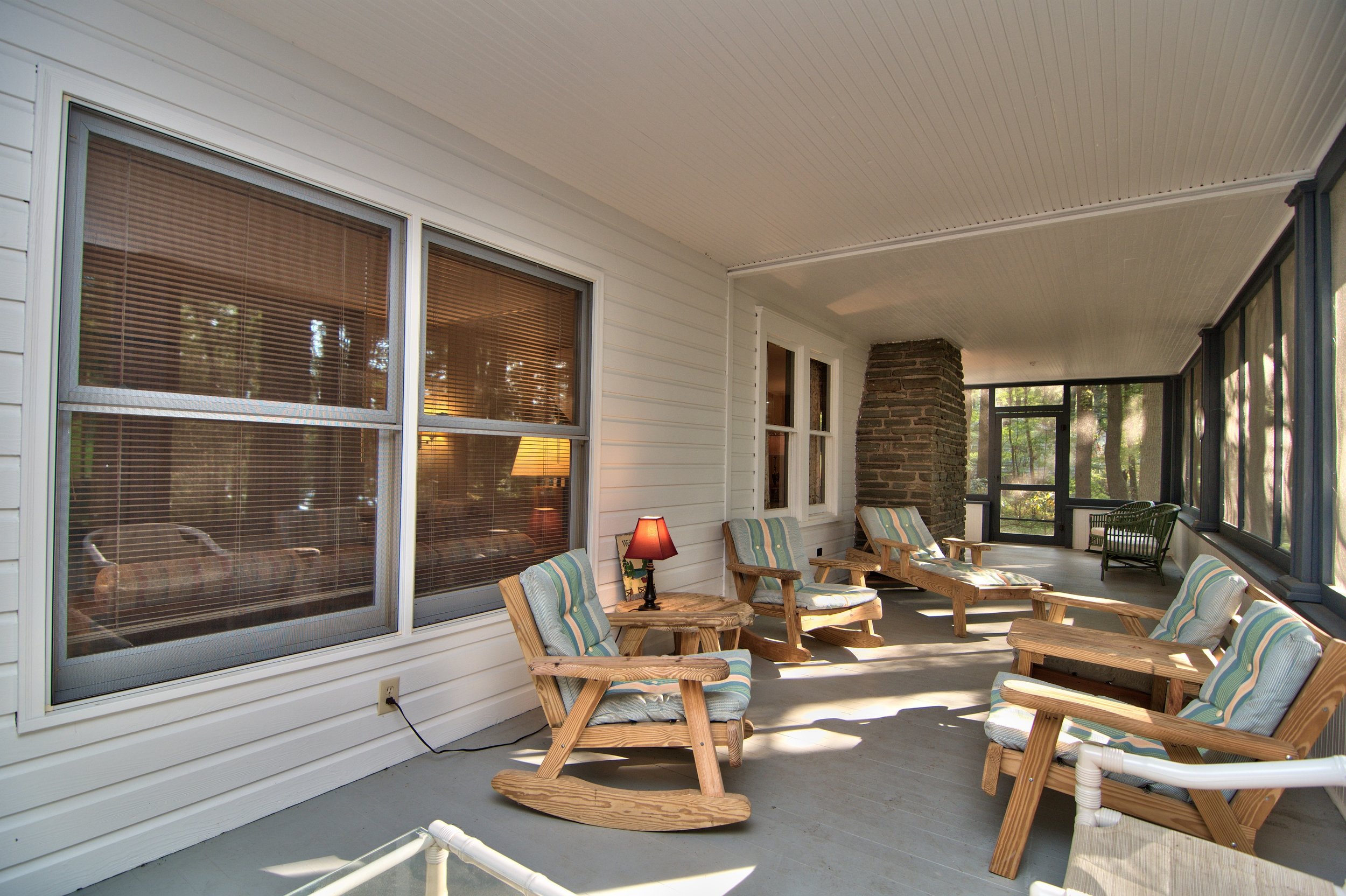 Front Screened Porch View 5.jpg