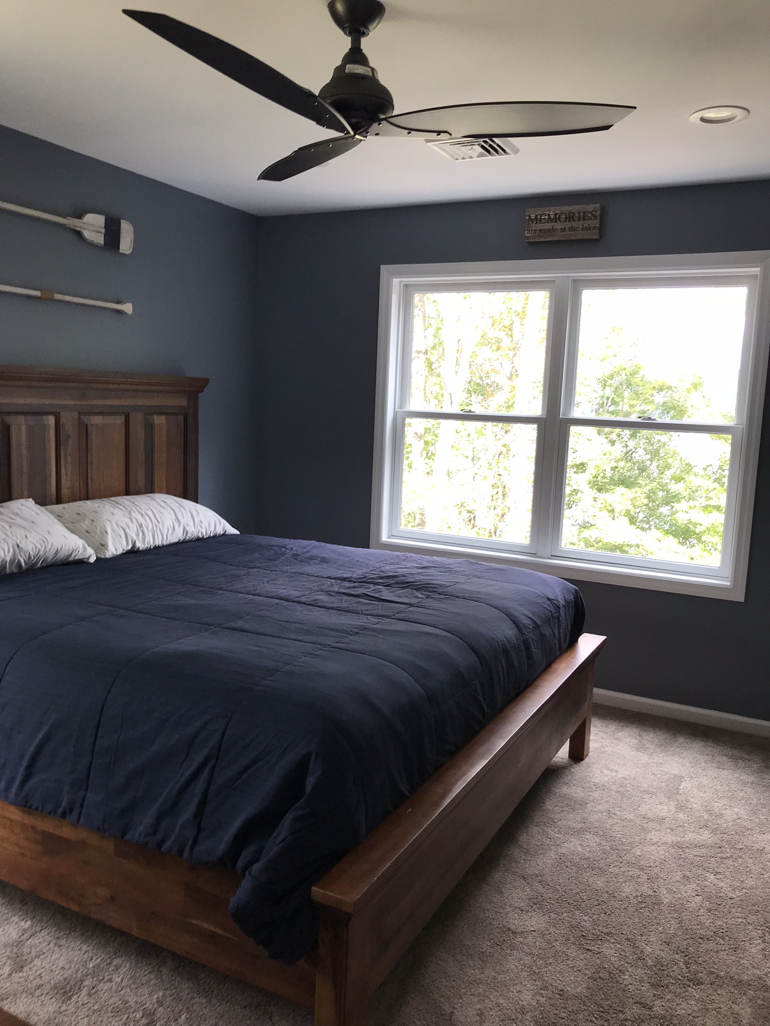 bedroom .jpg