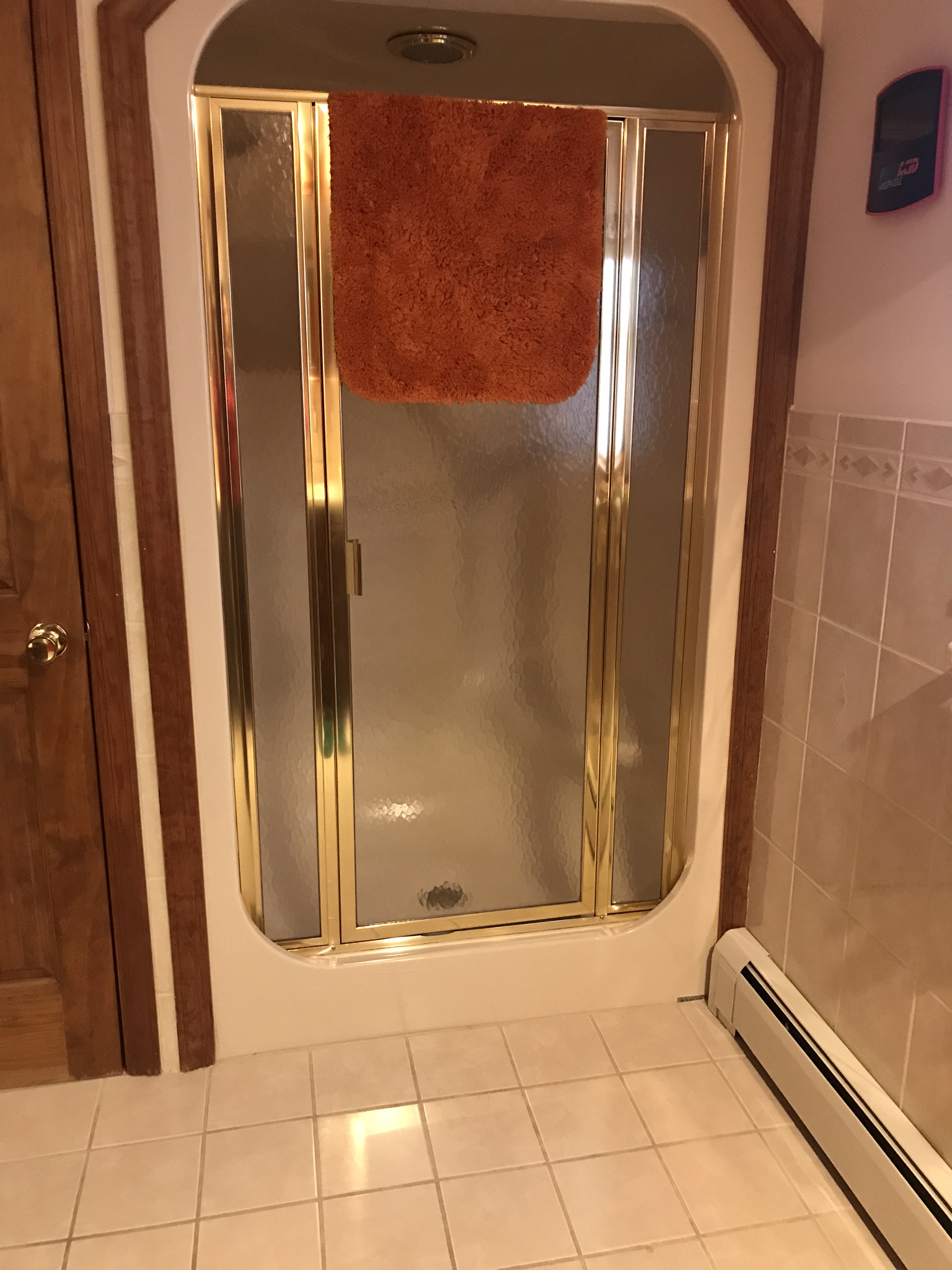 bathroom 5.jpg