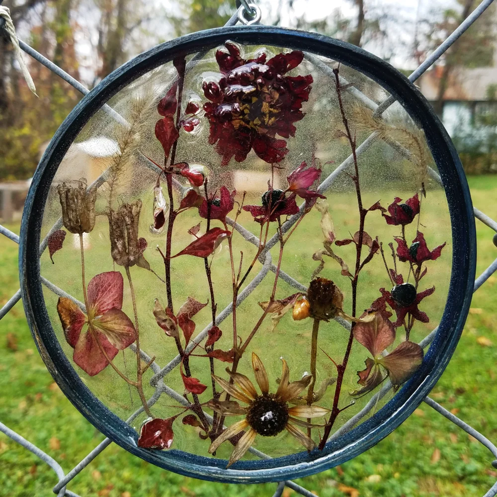 Round Flower Box.jpg
