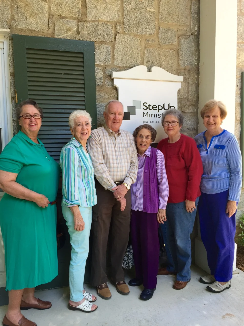 36d07-volunteer2cmaynewsletter.jpg