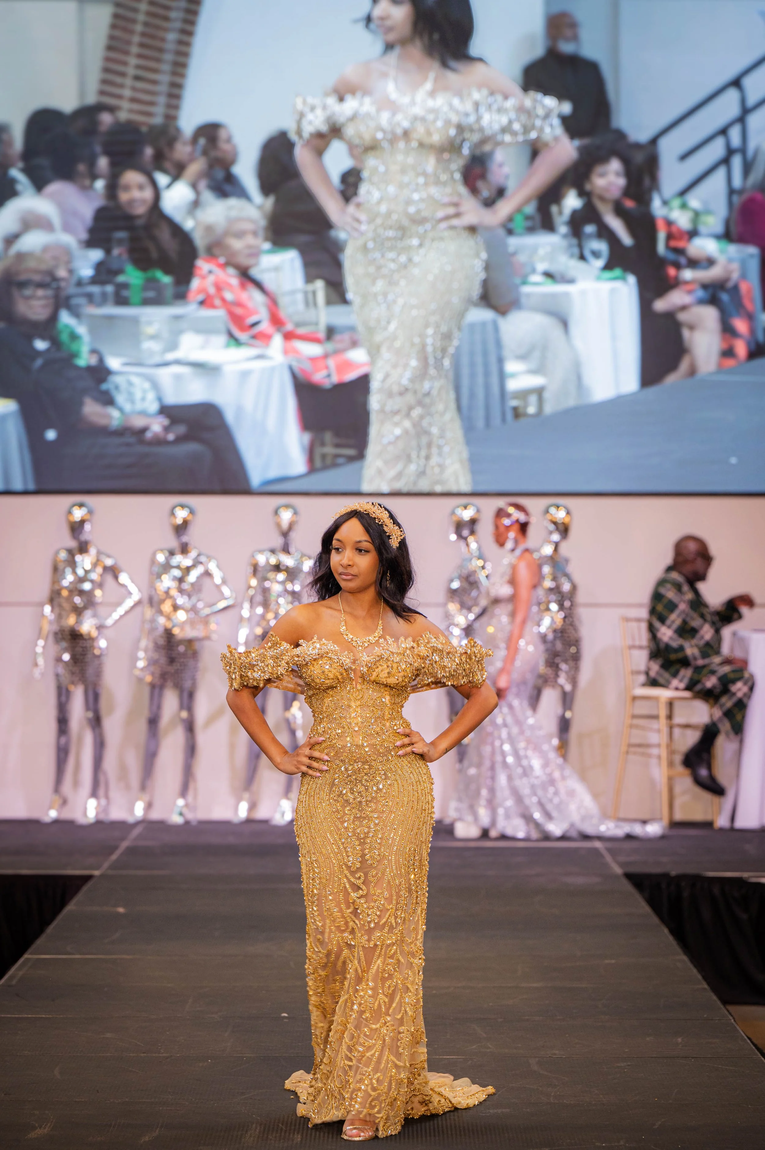 jo_hayes_images_the_revelry_emerald_affair_links_fashion_show-124.jpg