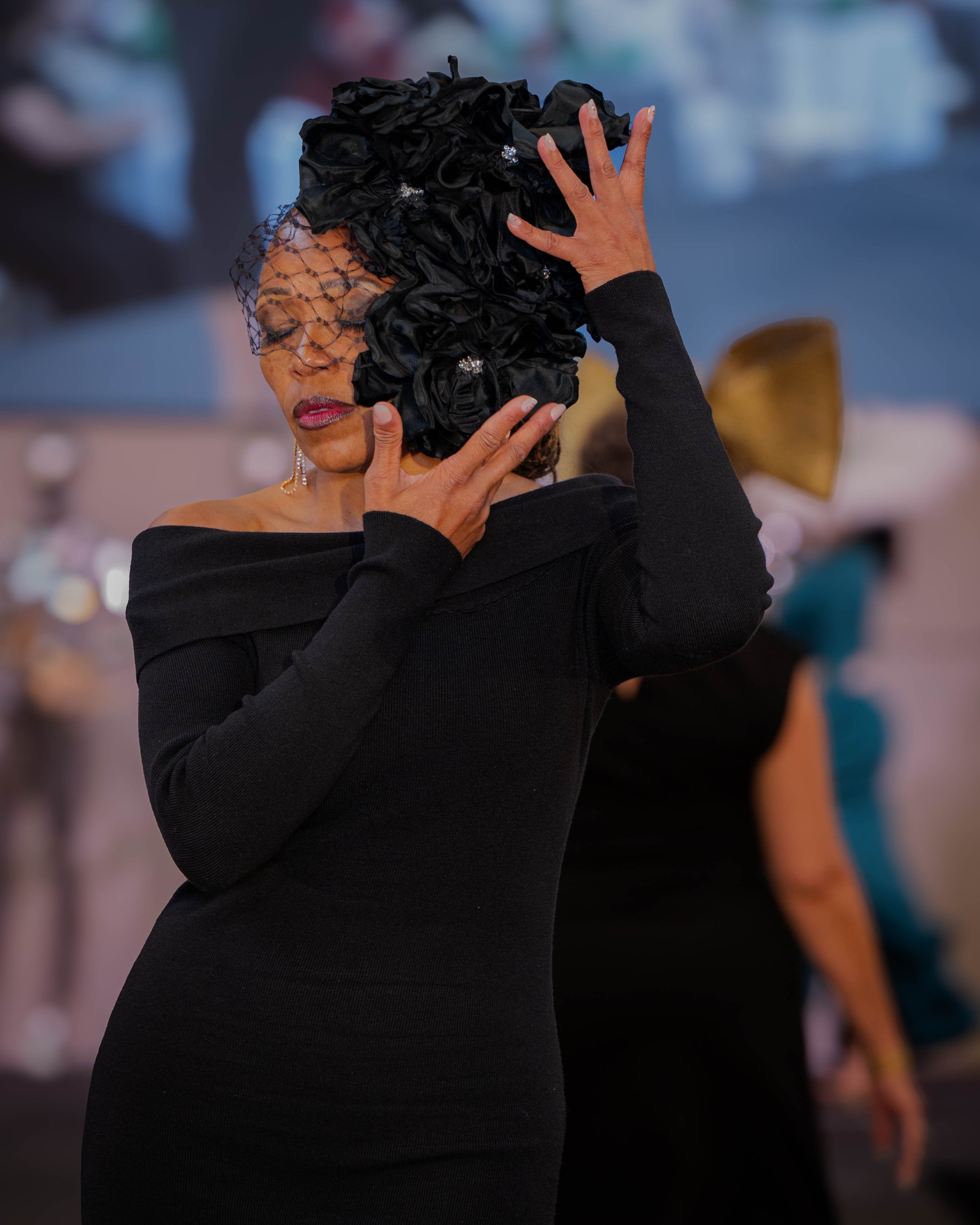 jo_hayes_images_the_revelry_emerald_affair_links_fashion_show-176.jpg
