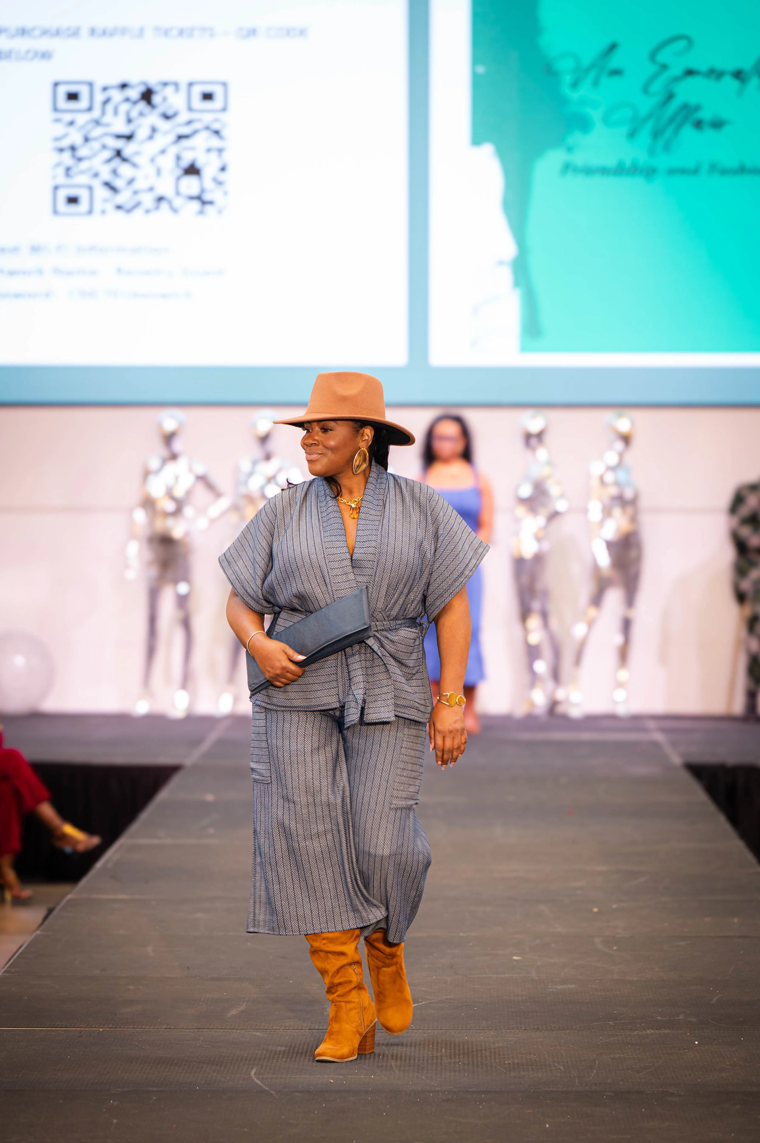 jo_hayes_images_the_revelry_emerald_affair_links_fashion_show-157.jpg