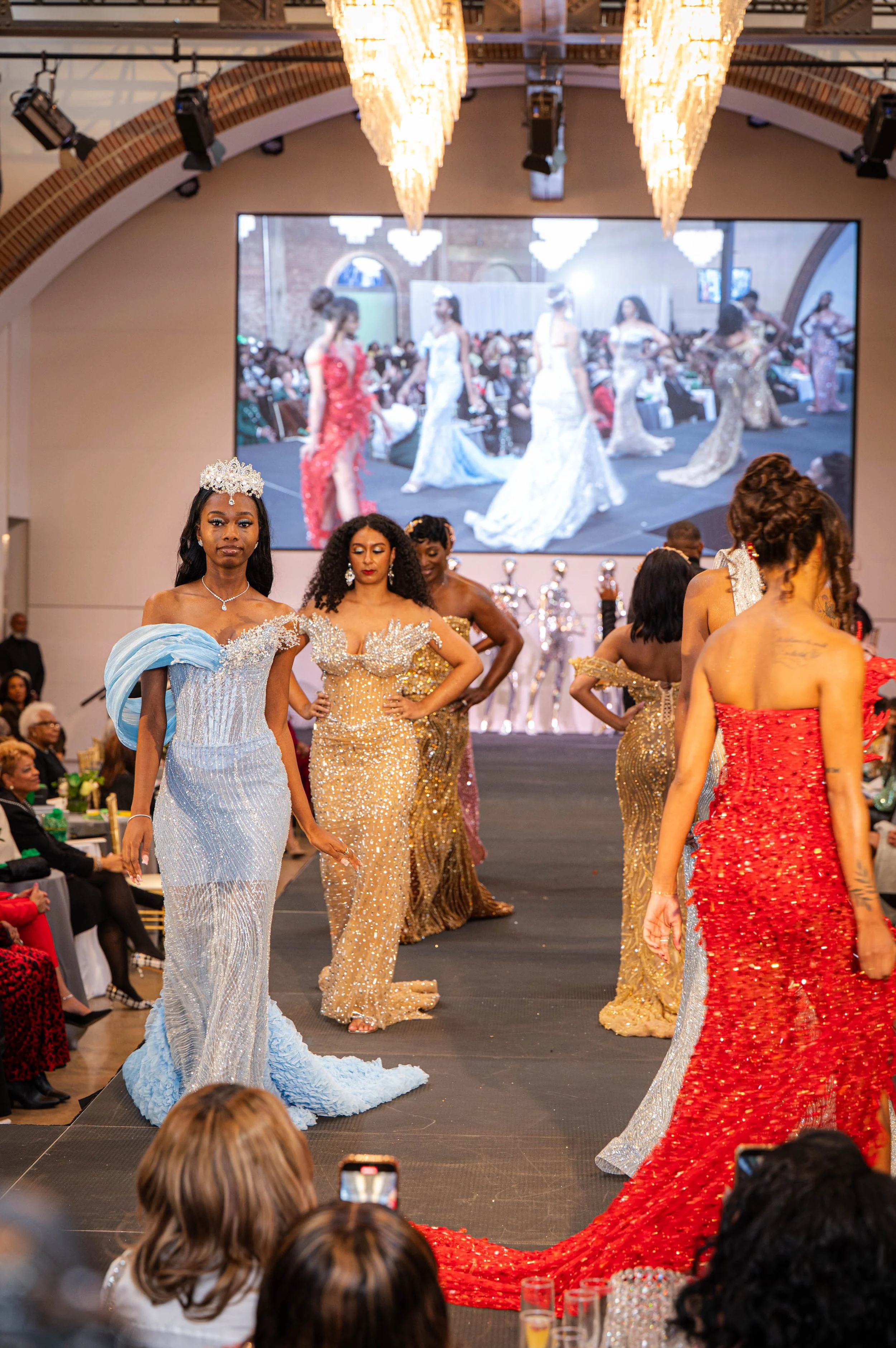 jo_hayes_images_the_revelry_emerald_affair_links_fashion_show-142.jpg