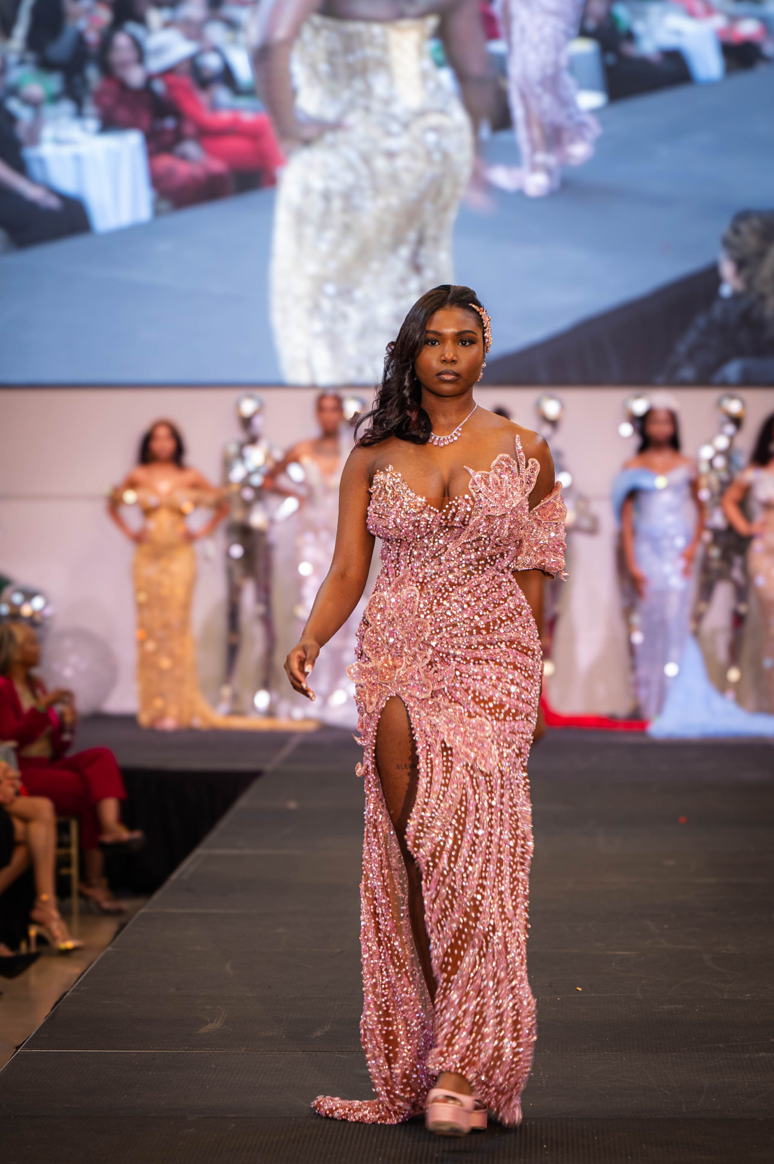 jo_hayes_images_the_revelry_emerald_affair_links_fashion_show-137.jpg