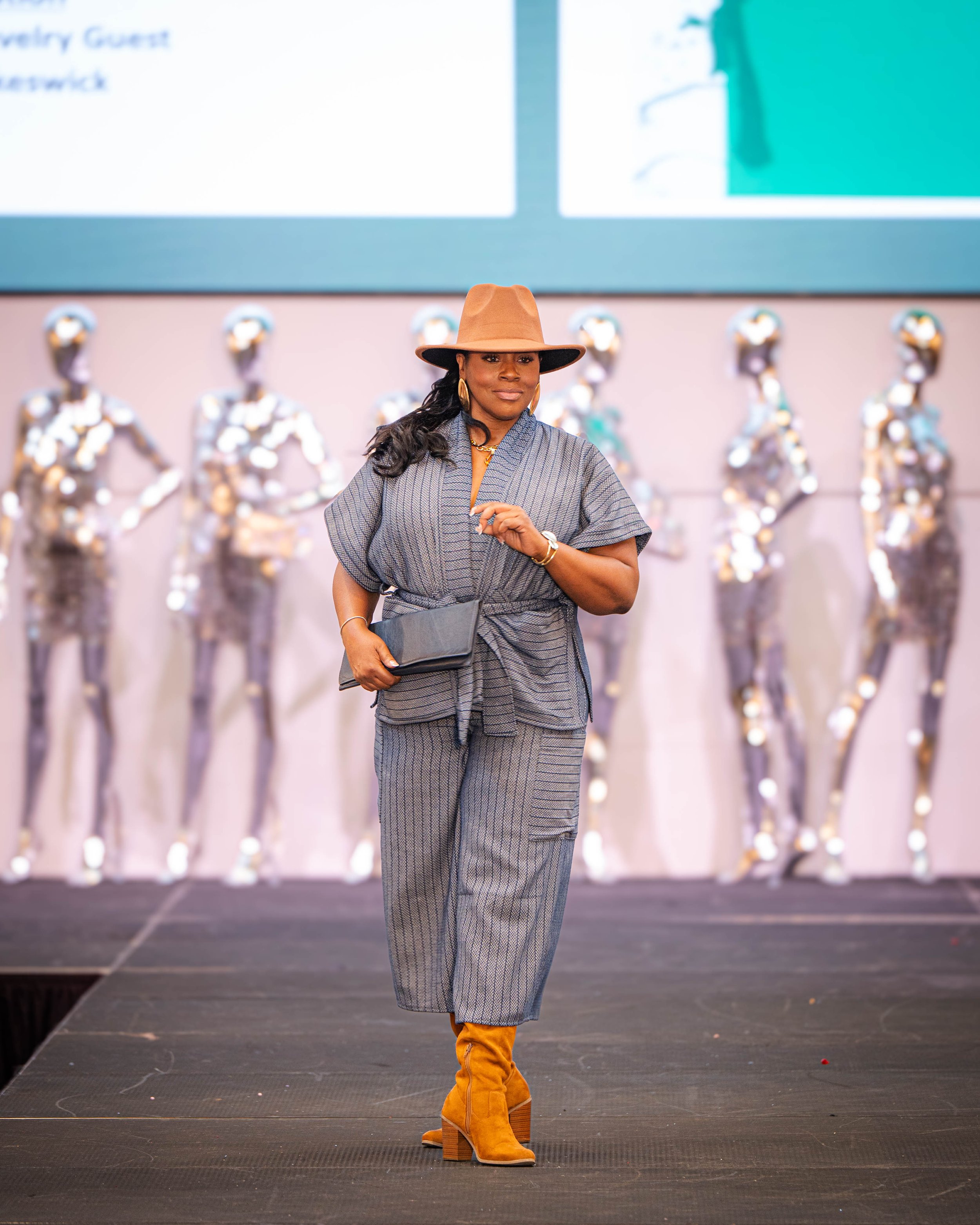 jo_hayes_images_the_revelry_emerald_affair_links_fashion_show-156.jpg