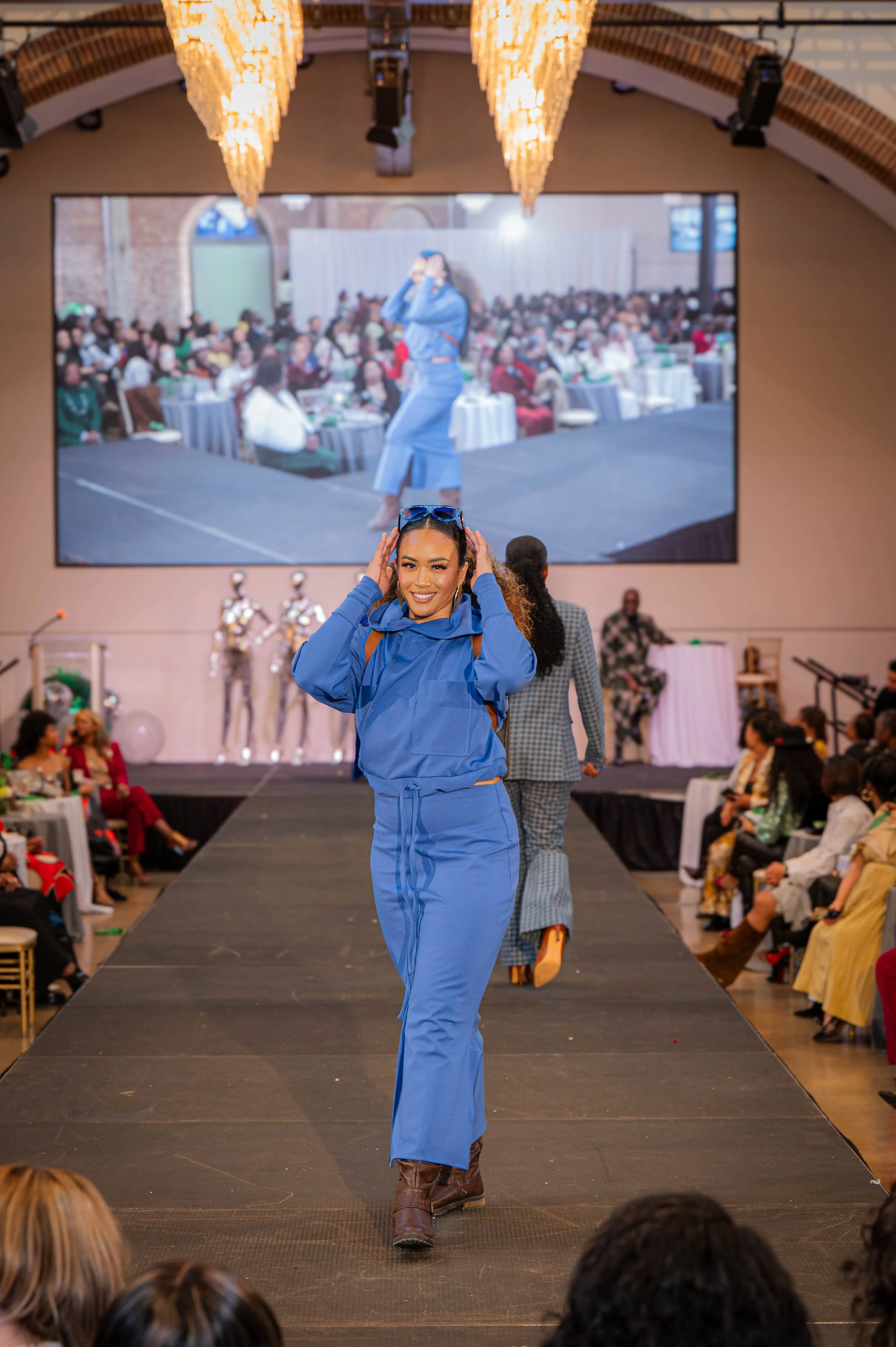 jo_hayes_images_the_revelry_emerald_affair_links_fashion_show-166.jpg