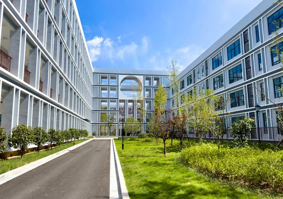 7 Must-Have Features for a Stunning Commercial Landscape Design