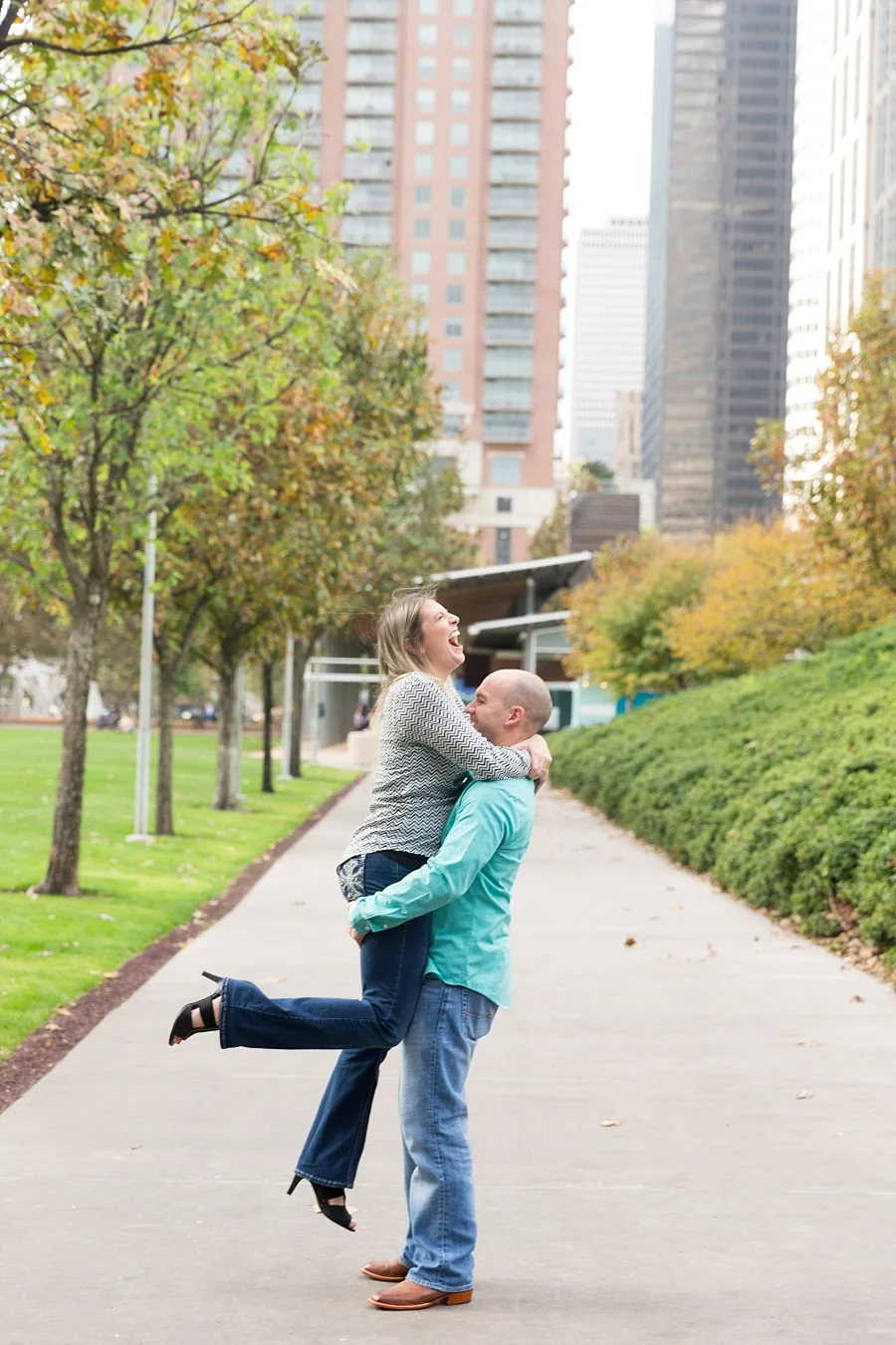 Stacy-Anderson-Photography-Houston-Astros-Baseball-engagement-photo_0028.jpg